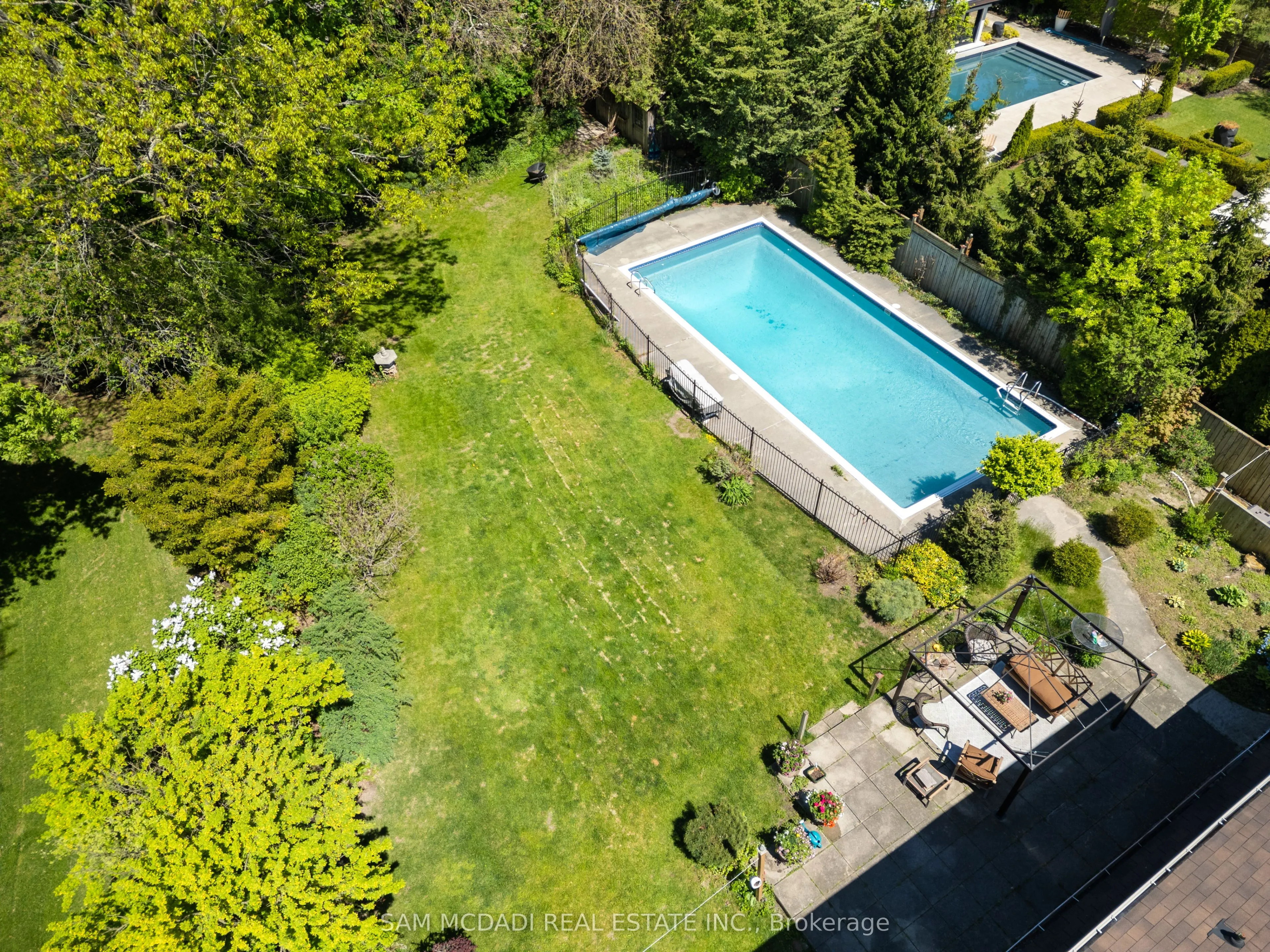 865 Meadow Wood Road