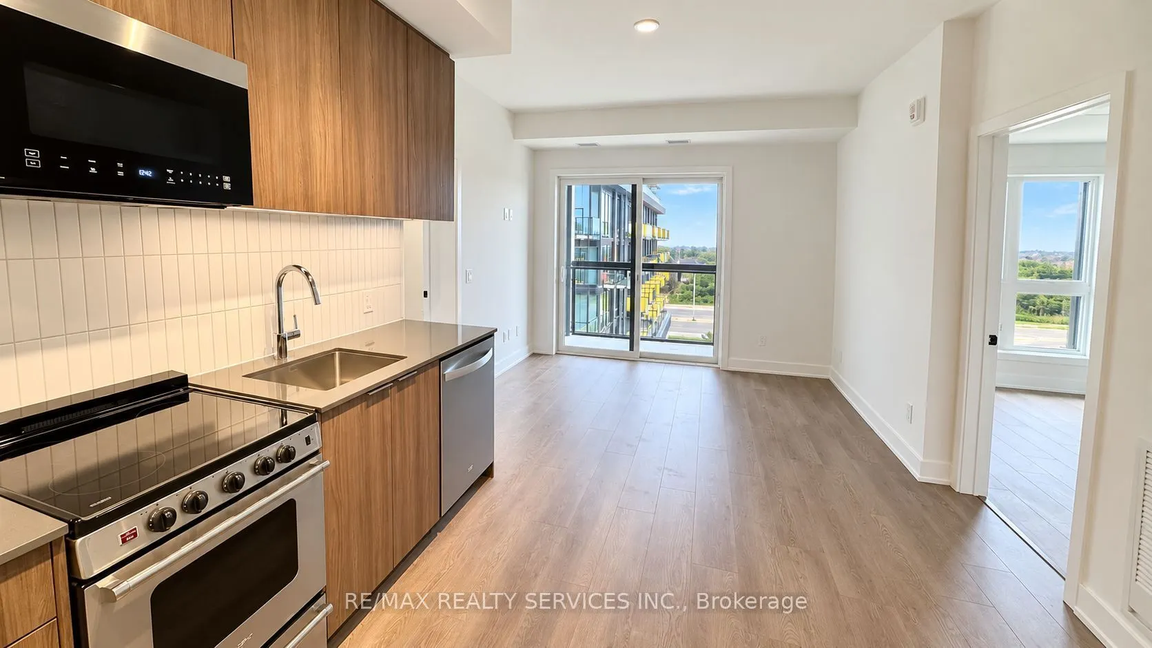 3008 William Cutmore Boulevard #615