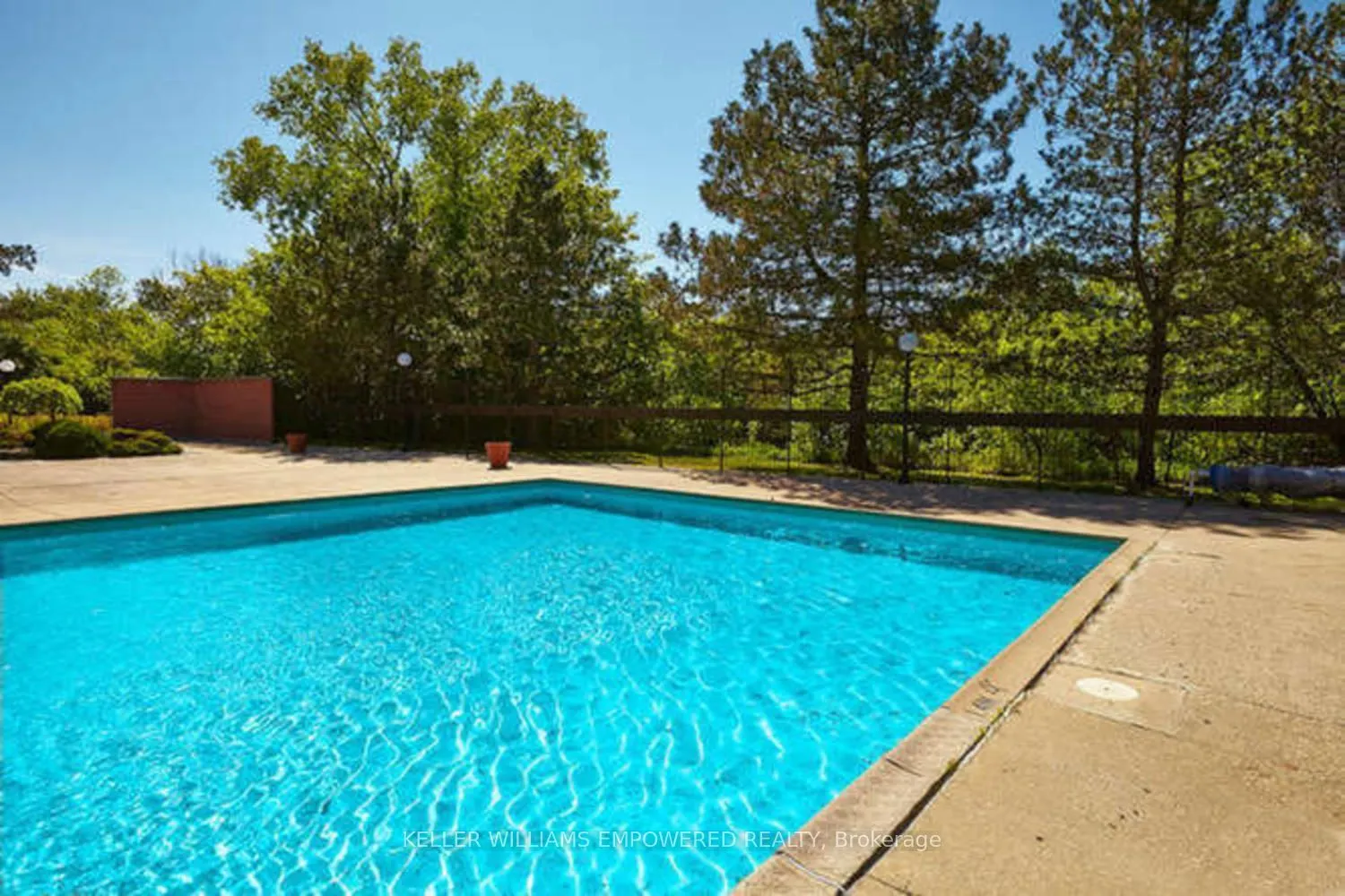 250 Scarlett Road #504