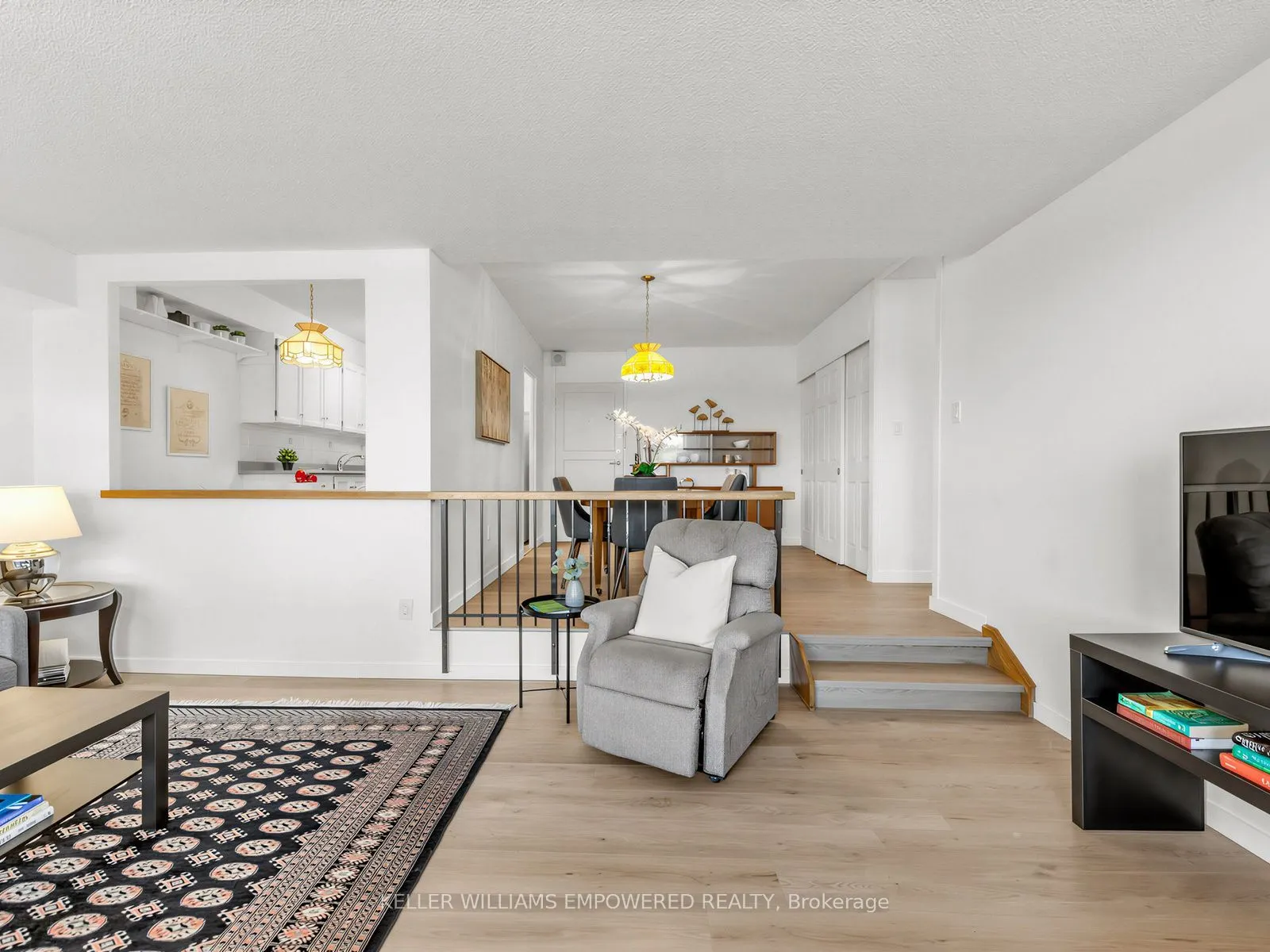 250 Scarlett Road #504