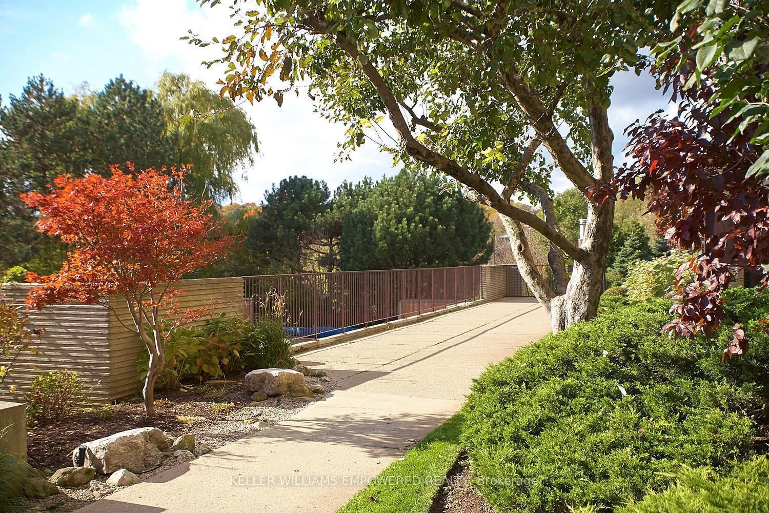 250 Scarlett Road #504