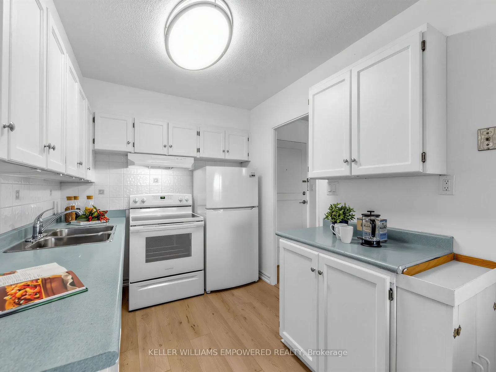 250 Scarlett Road #504