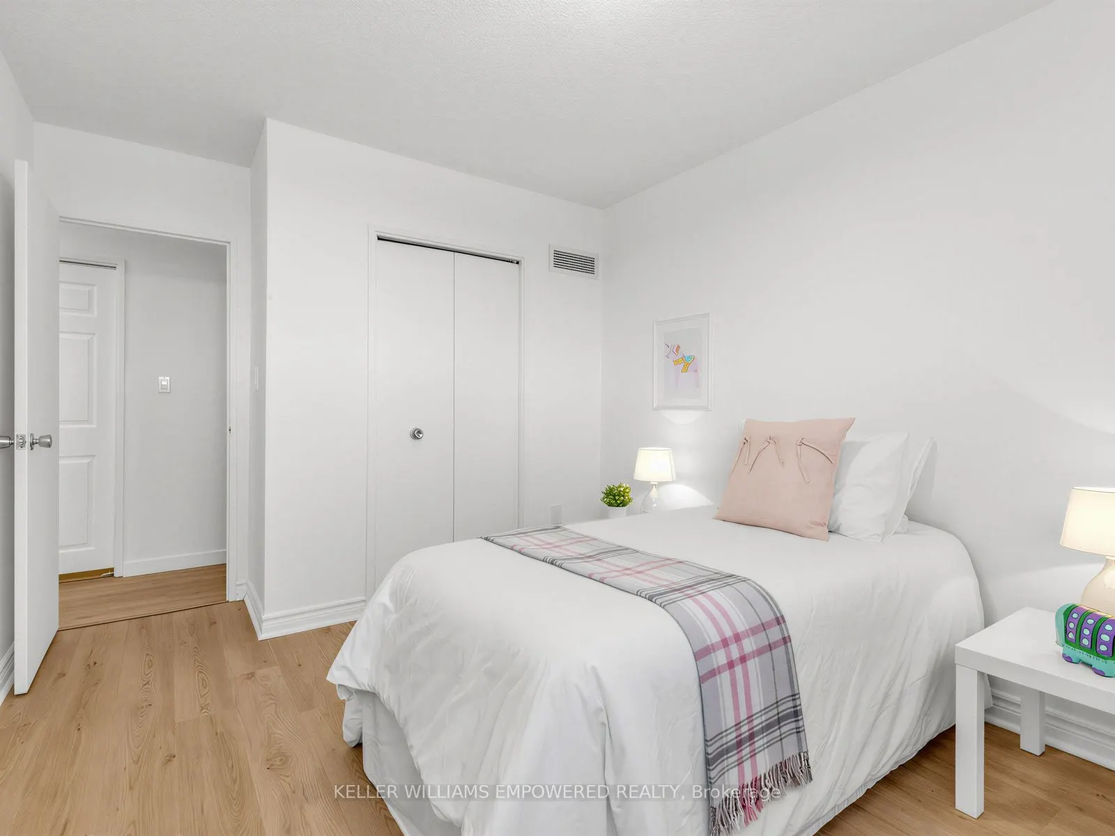 250 Scarlett Road #504