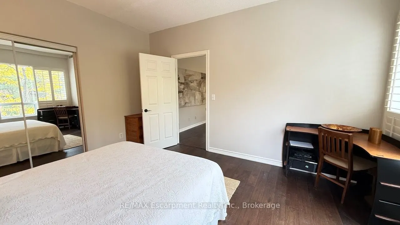 5188 Lakeshore Road #310