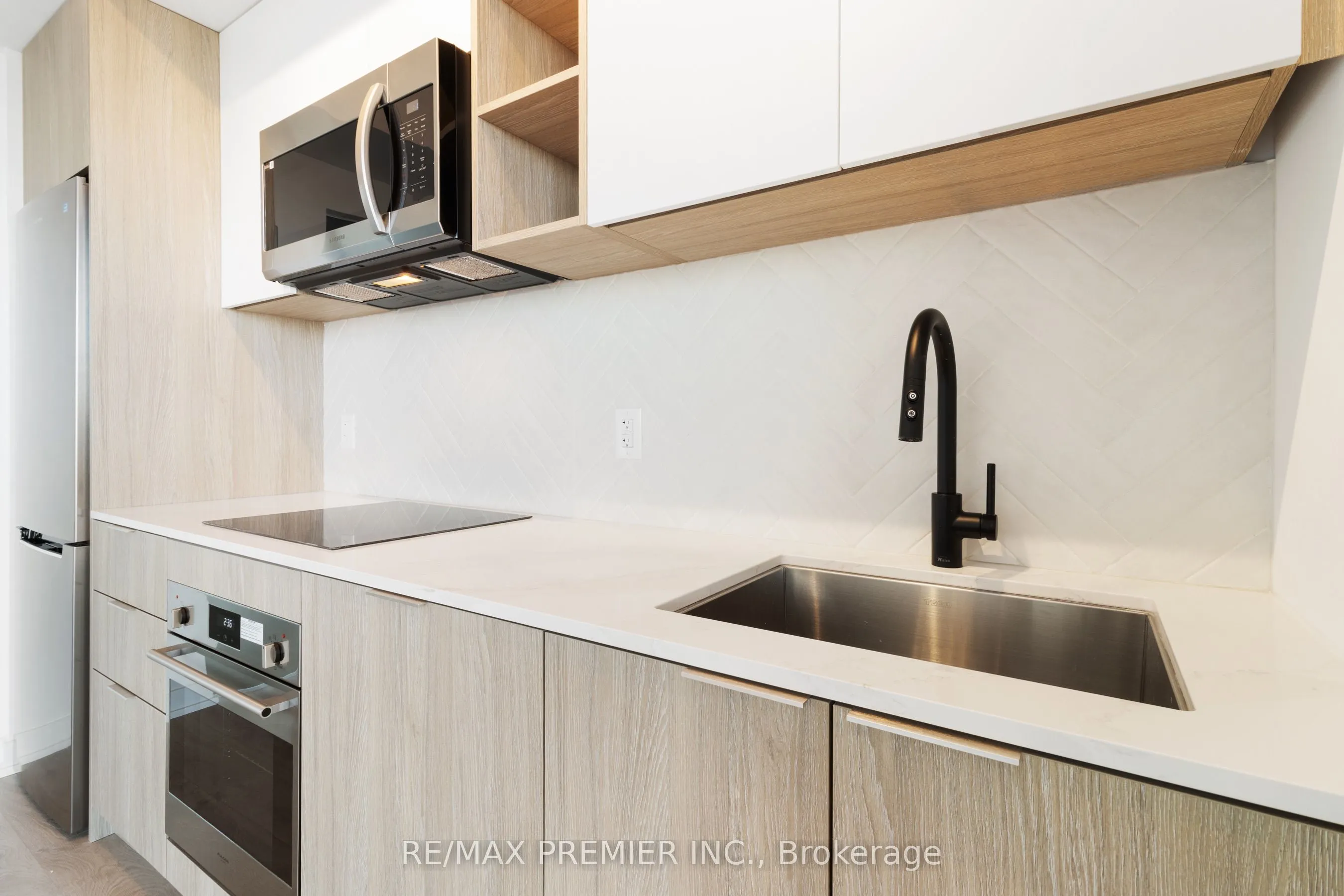 36 Zorra Street #1007