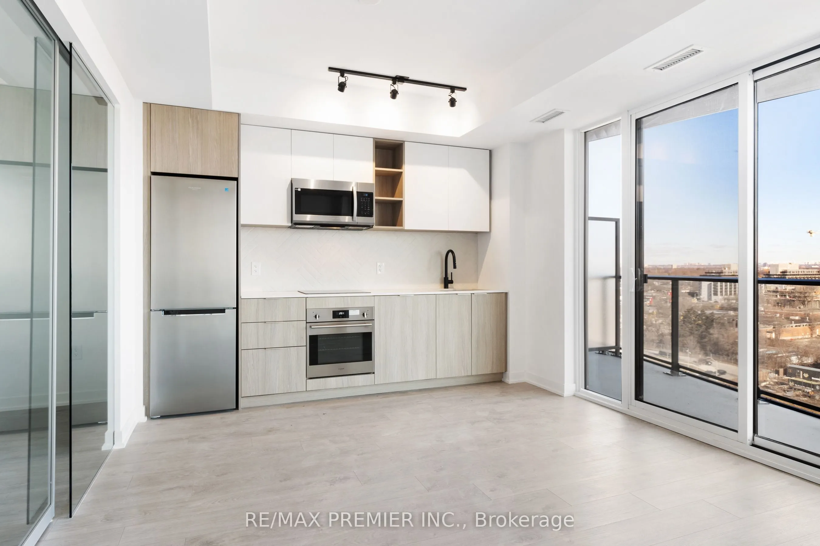 36 Zorra Street #1007