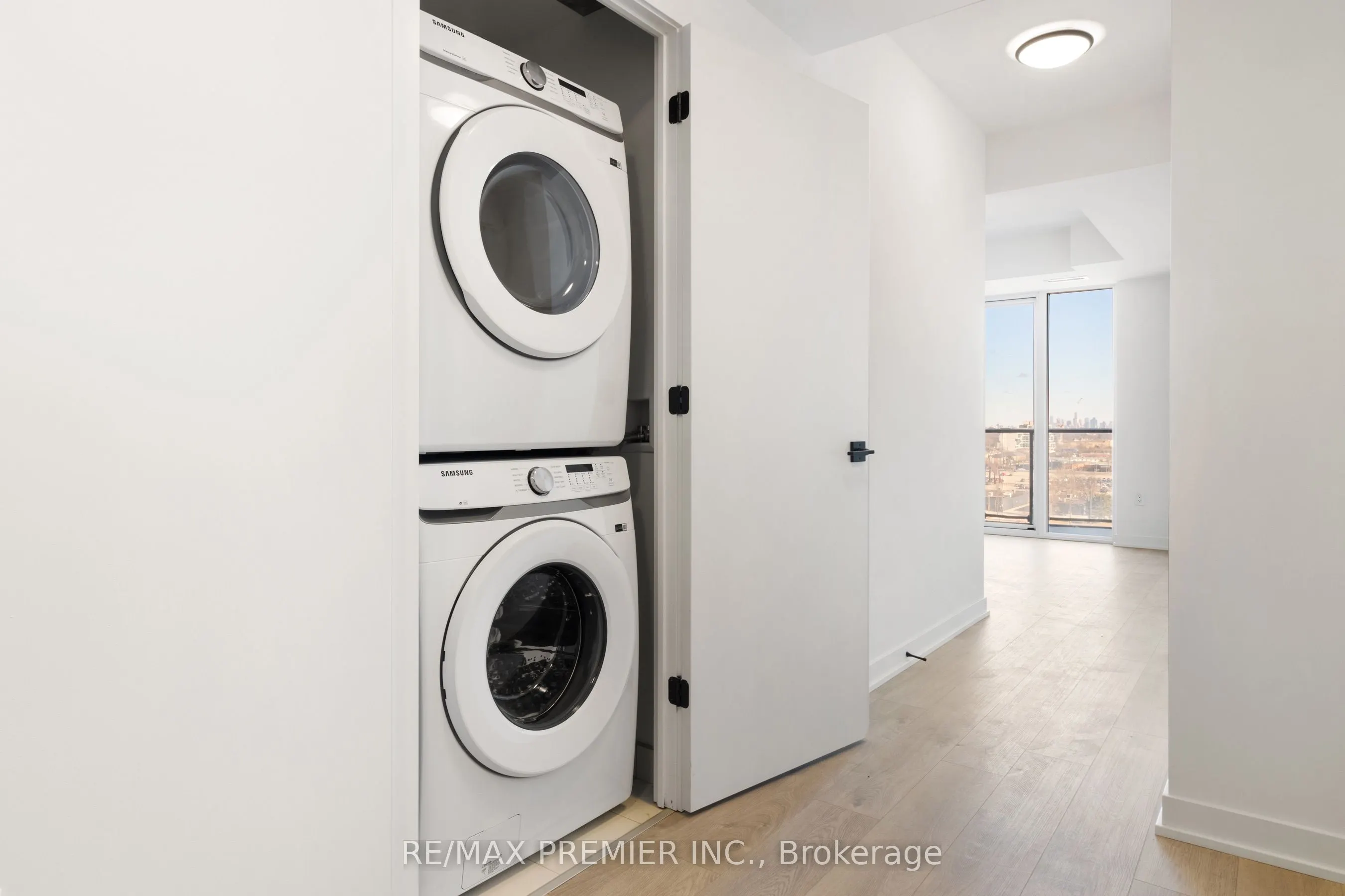 36 Zorra Street #1007