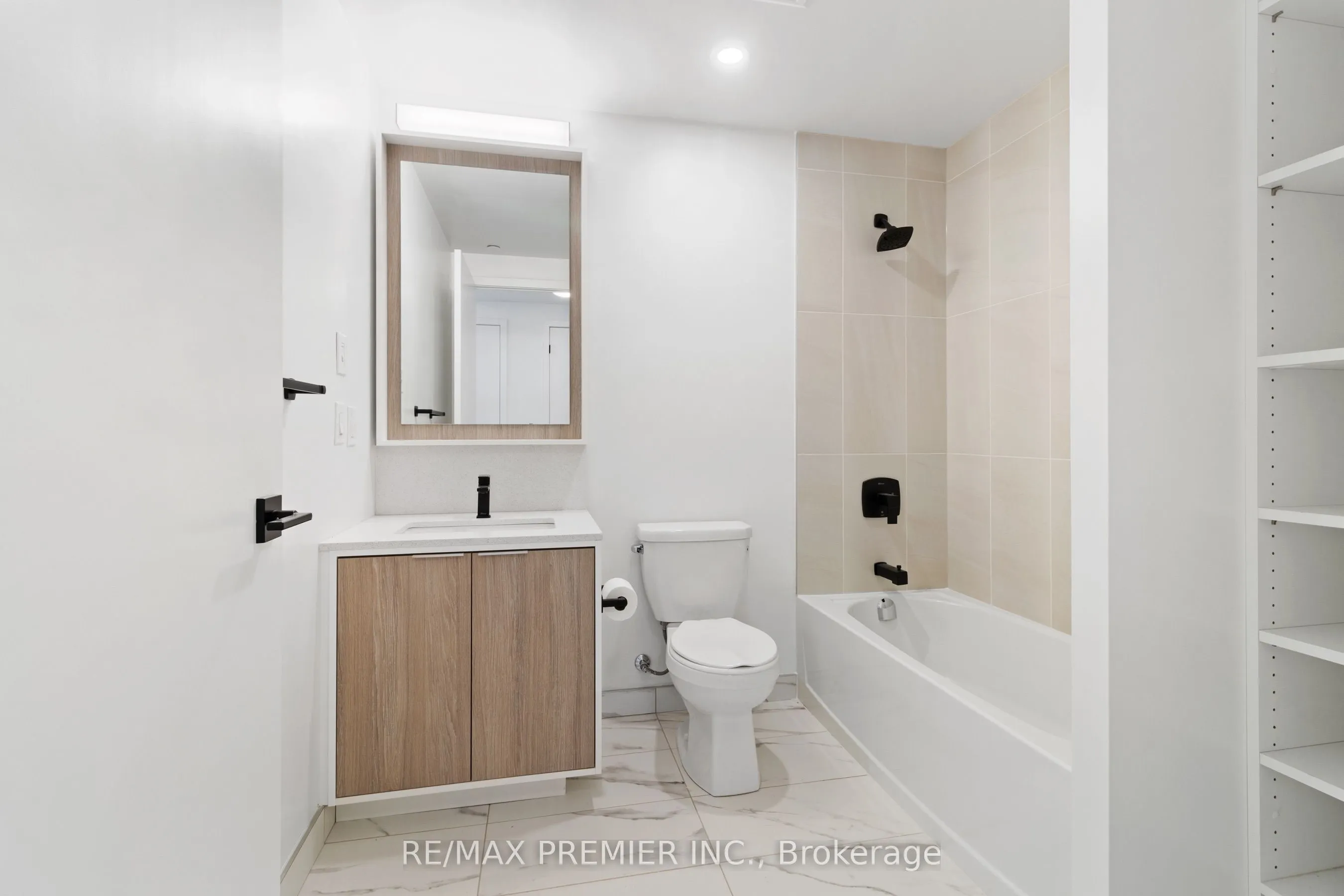 36 Zorra Street #1007