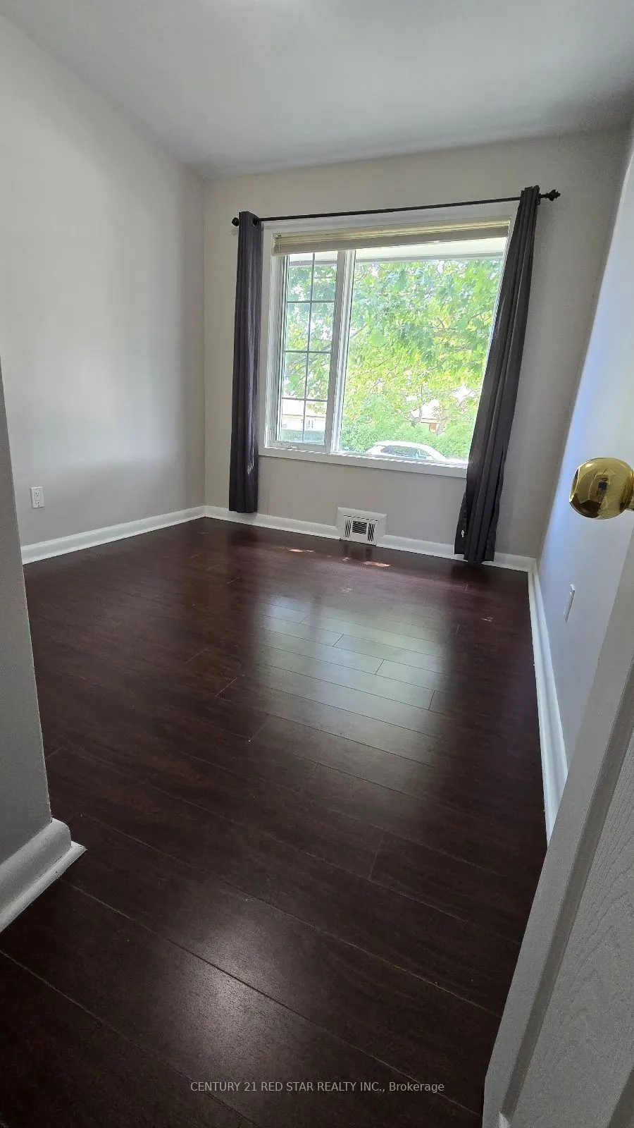 235 Mary Street #Main