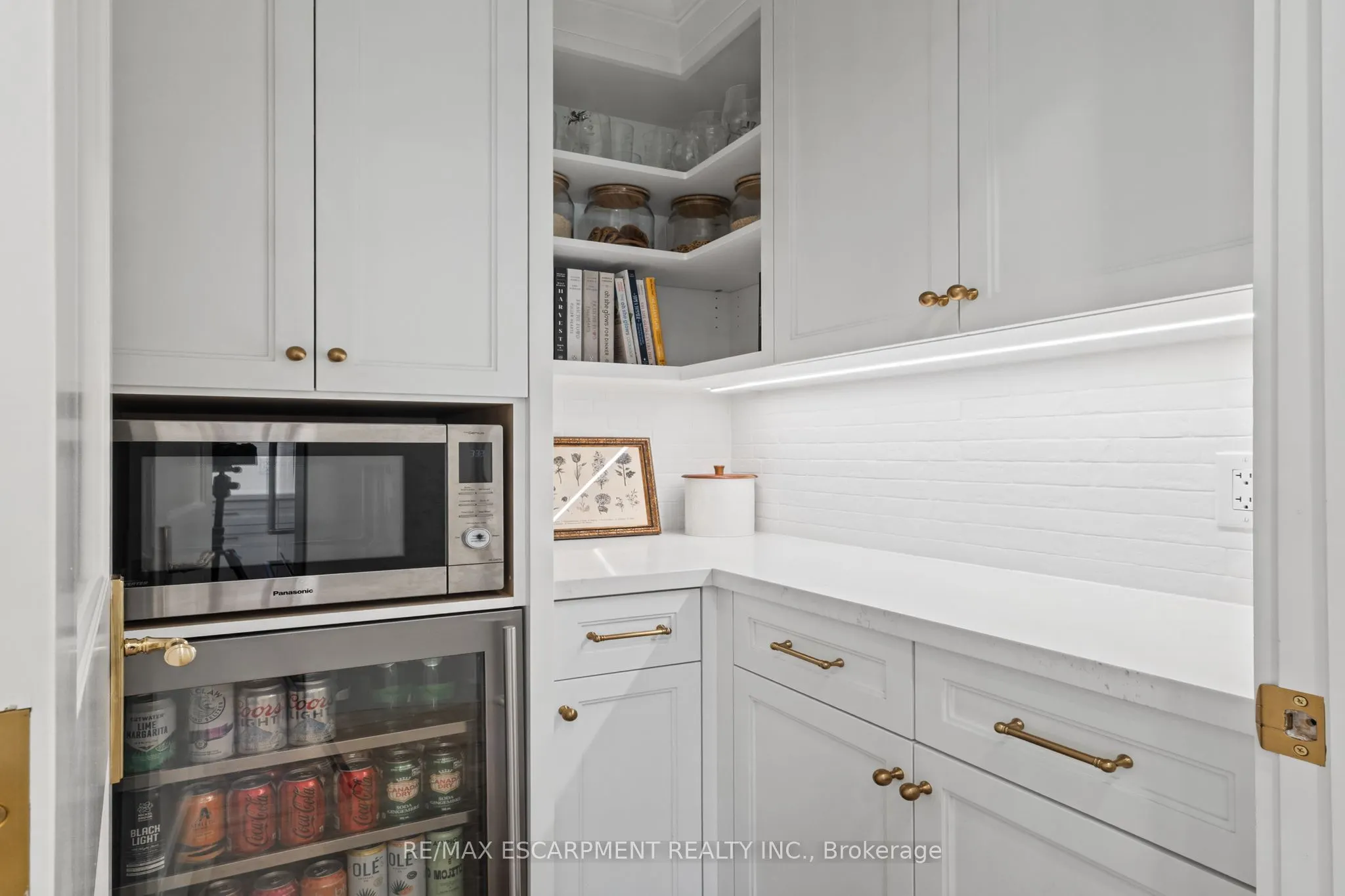 609 Cherrywood Drive