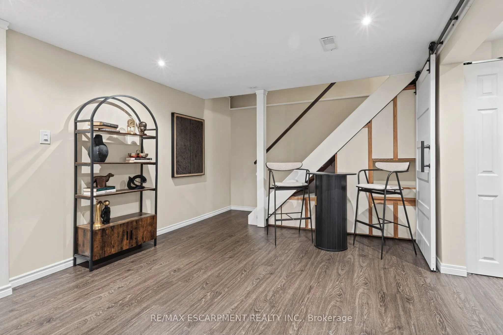 609 Cherrywood Drive