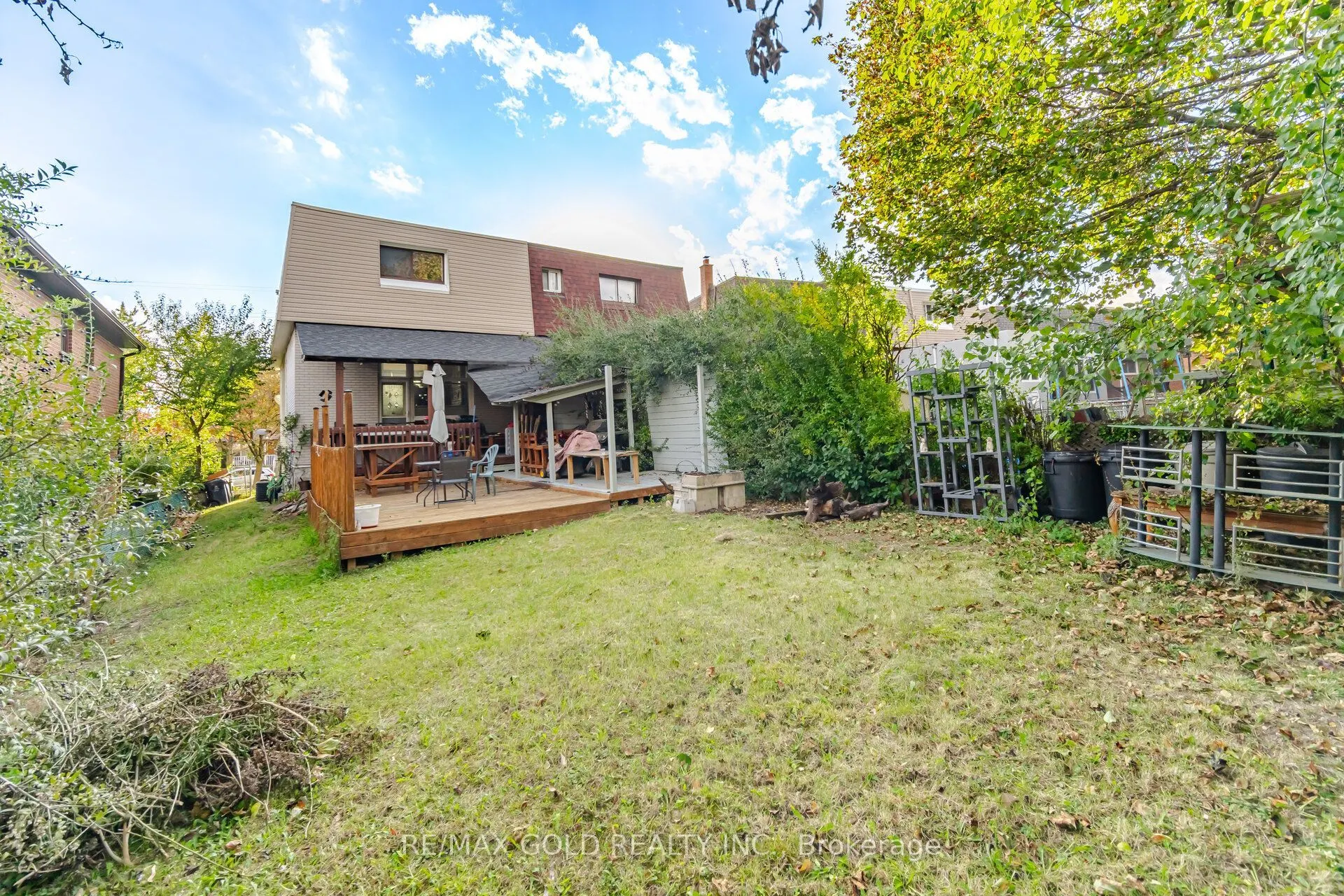 83 Clarion Road