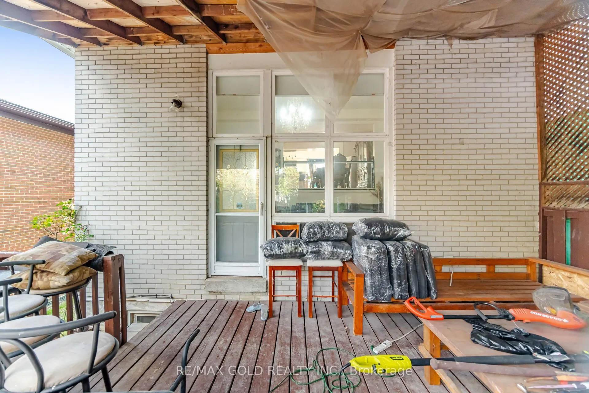 83 Clarion Road