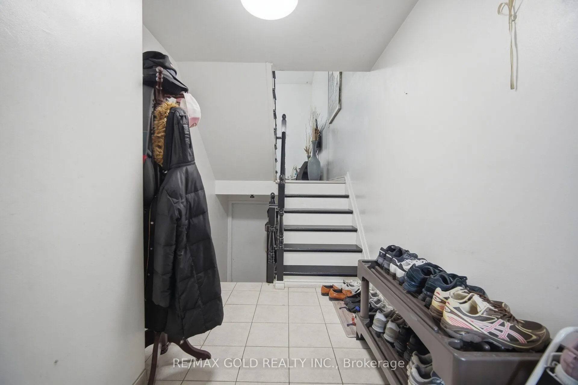 83 Clarion Road