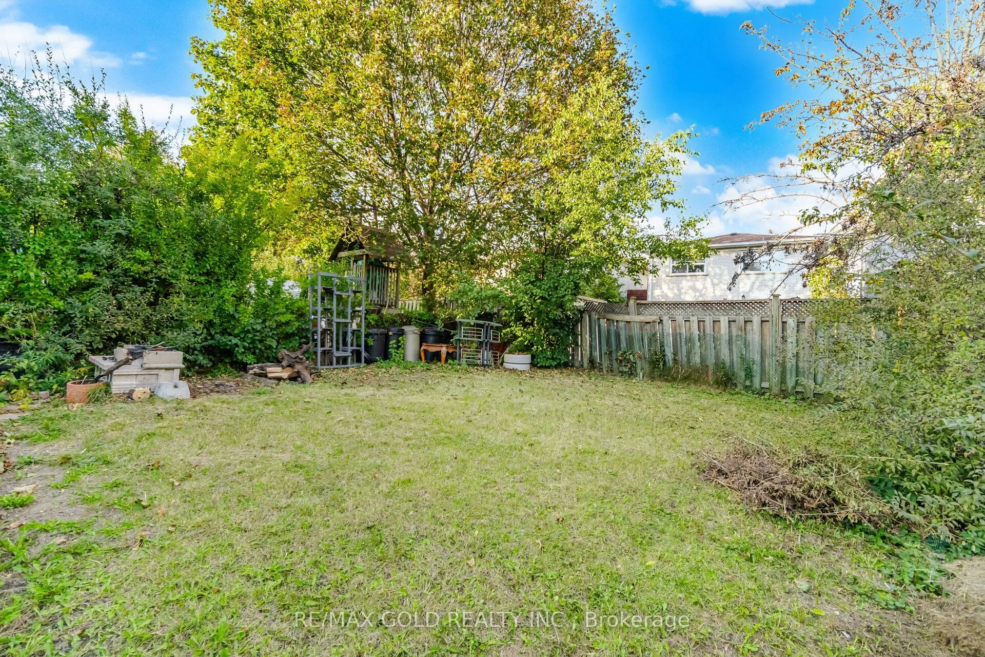 83 Clarion Road