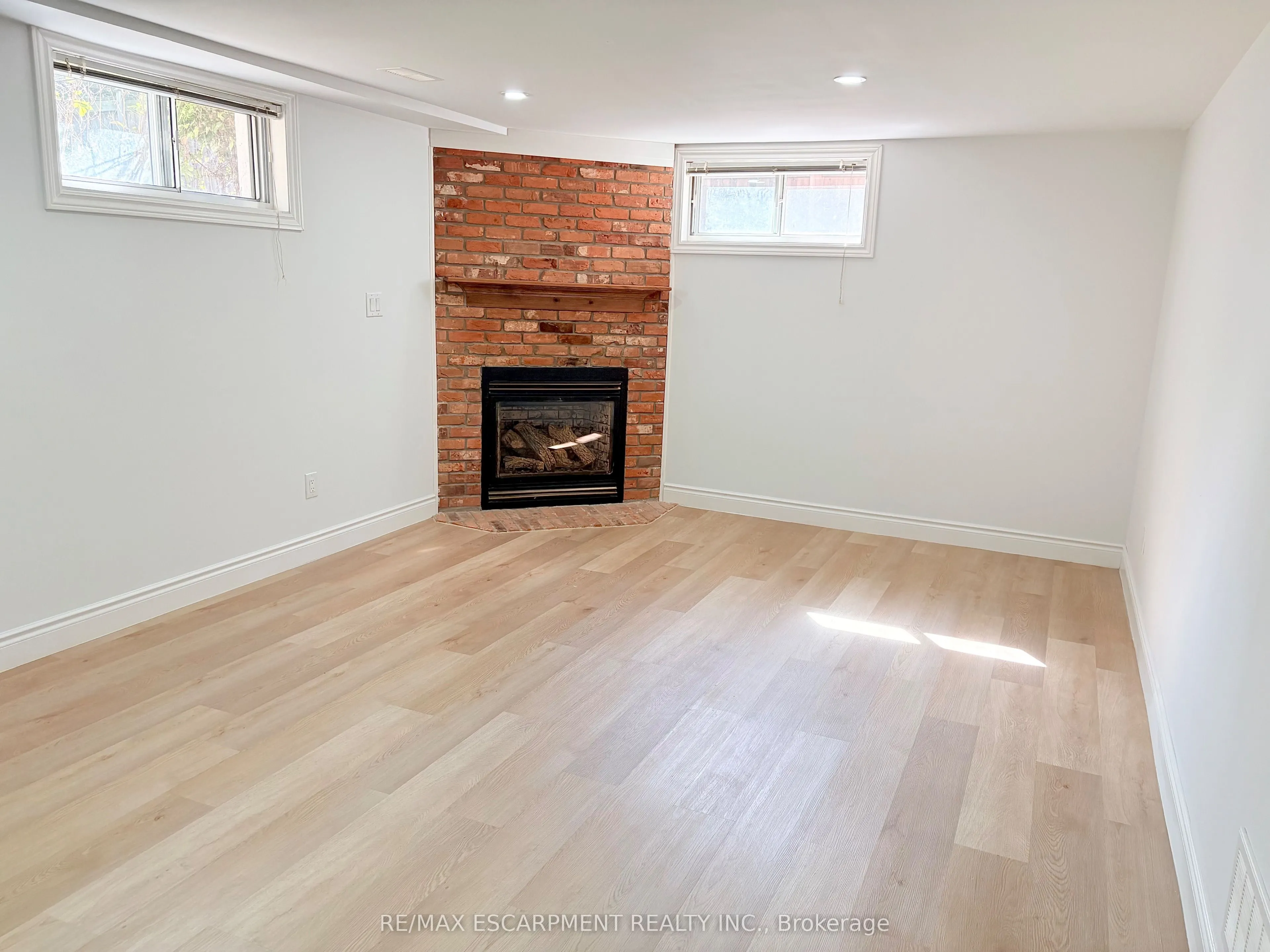 292 Woodward Avenue #Lower