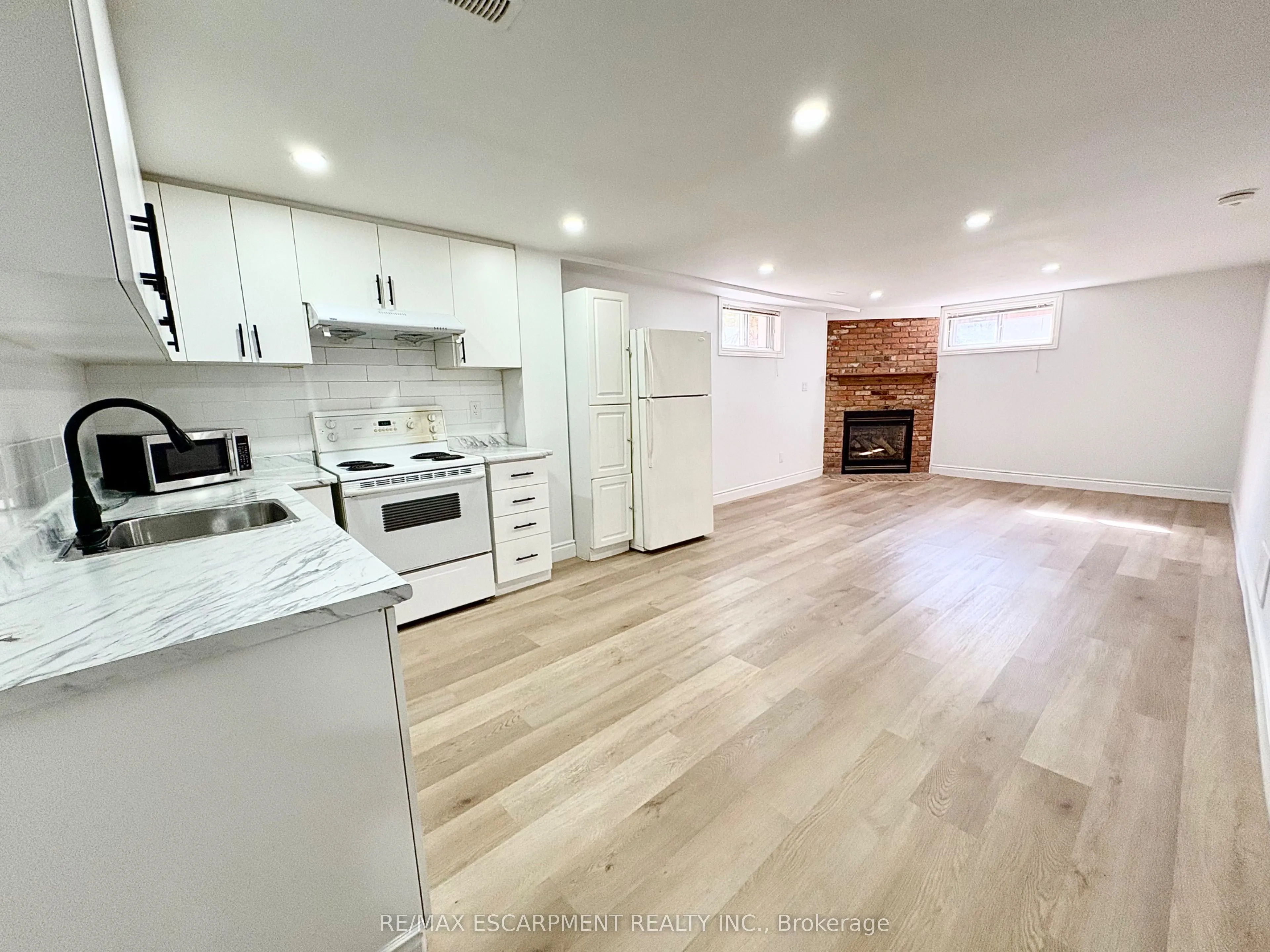 292 Woodward Avenue #Lower
