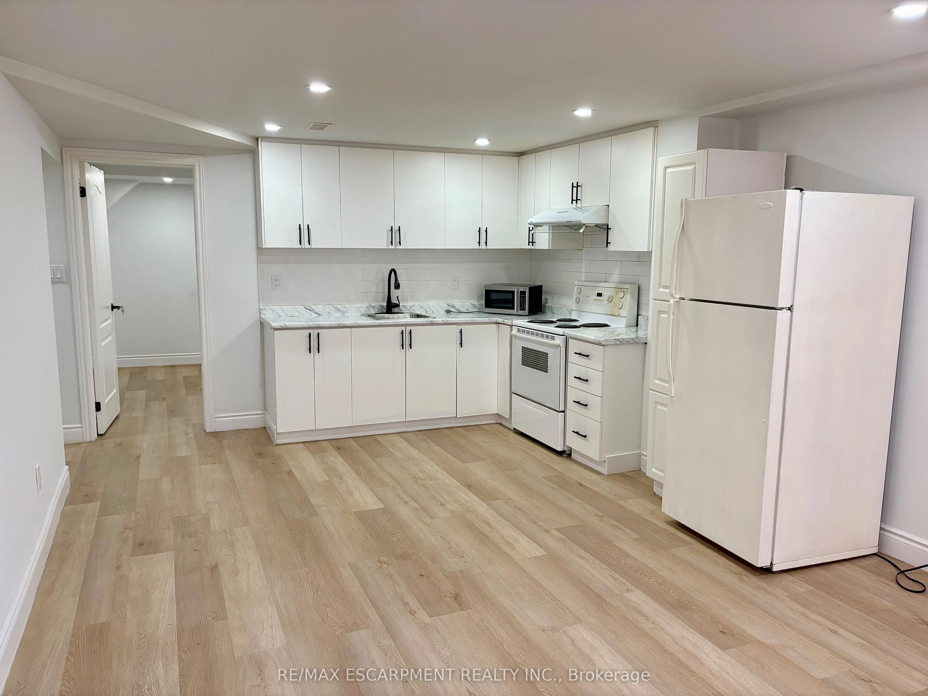 292 Woodward Avenue #Lower