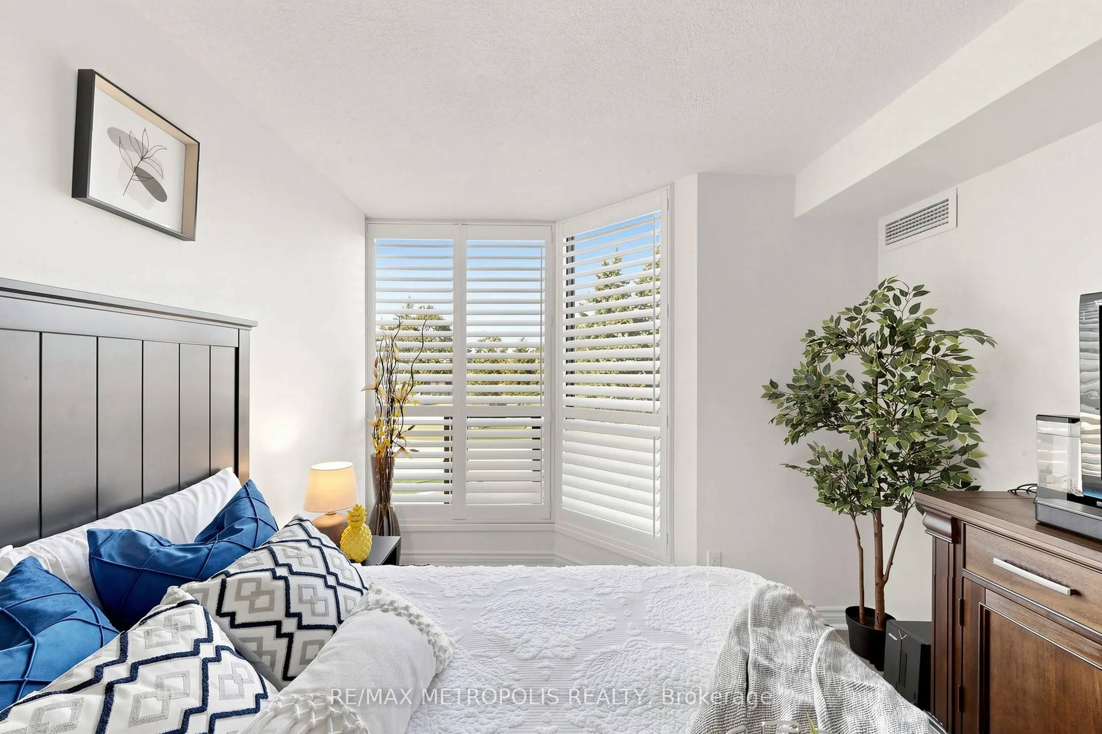 1111 Bough Beeches Boulevard #207