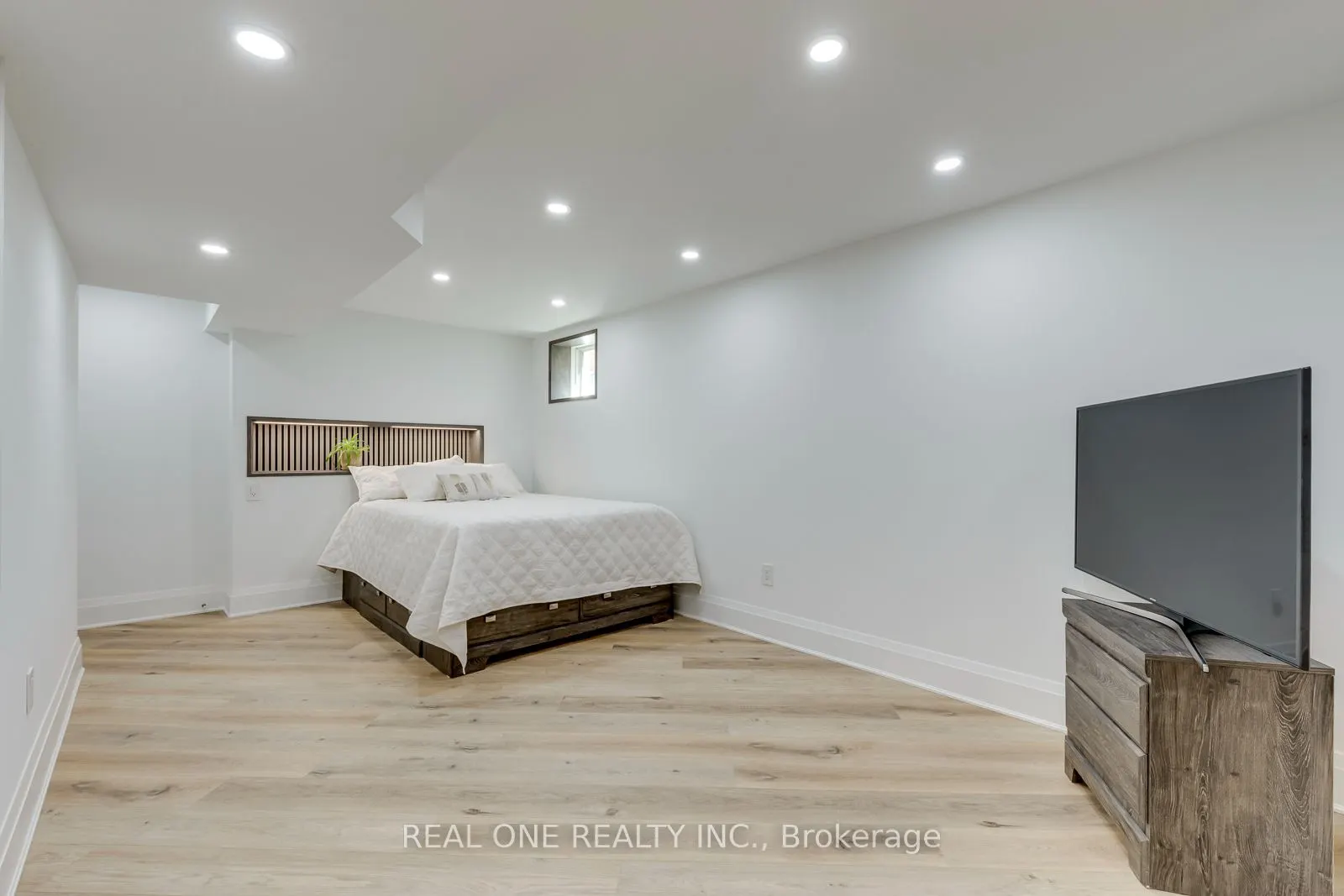 3181 Sunflower Drive