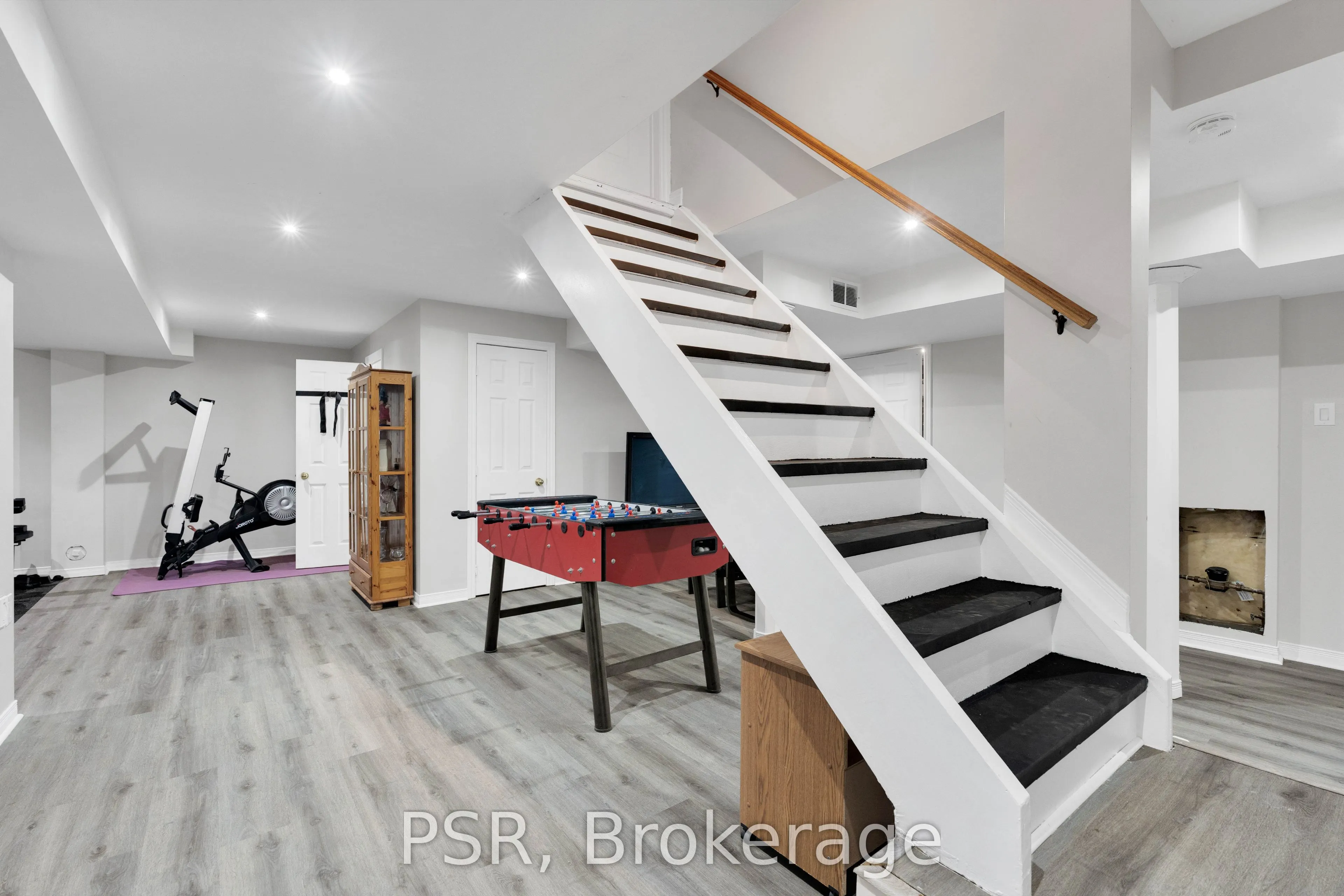 10 Baccarat Crescent