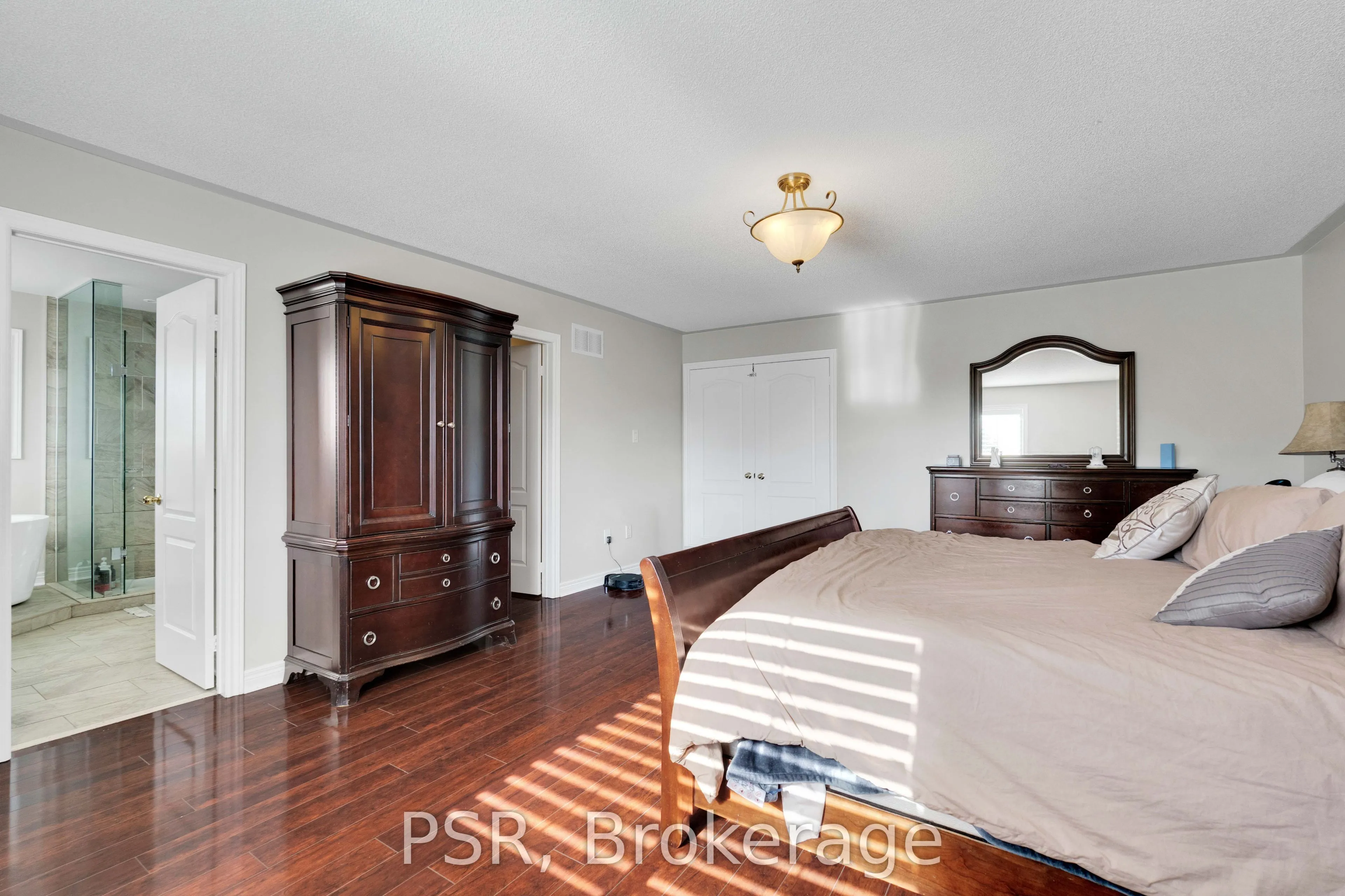 10 Baccarat Crescent