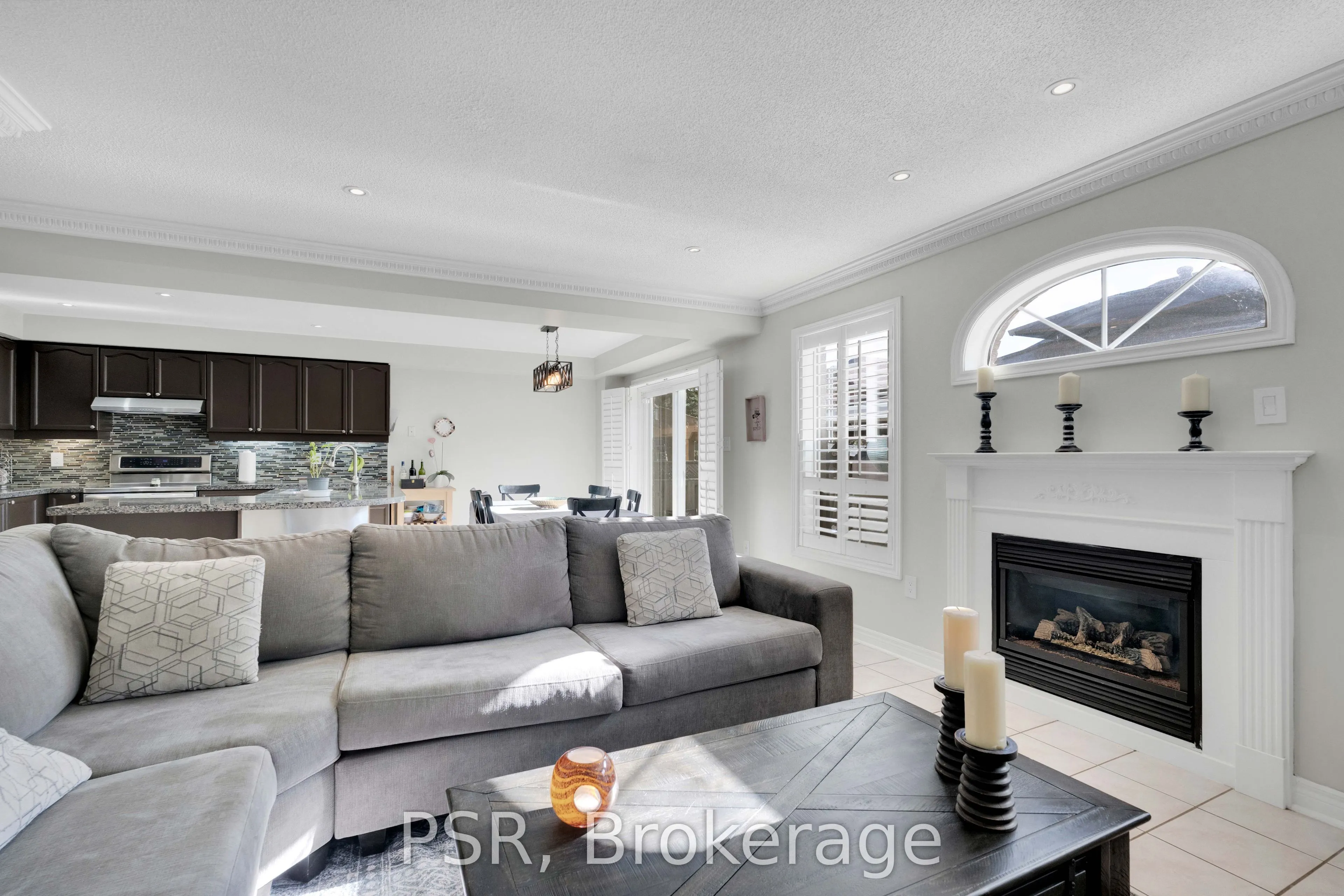 10 Baccarat Crescent