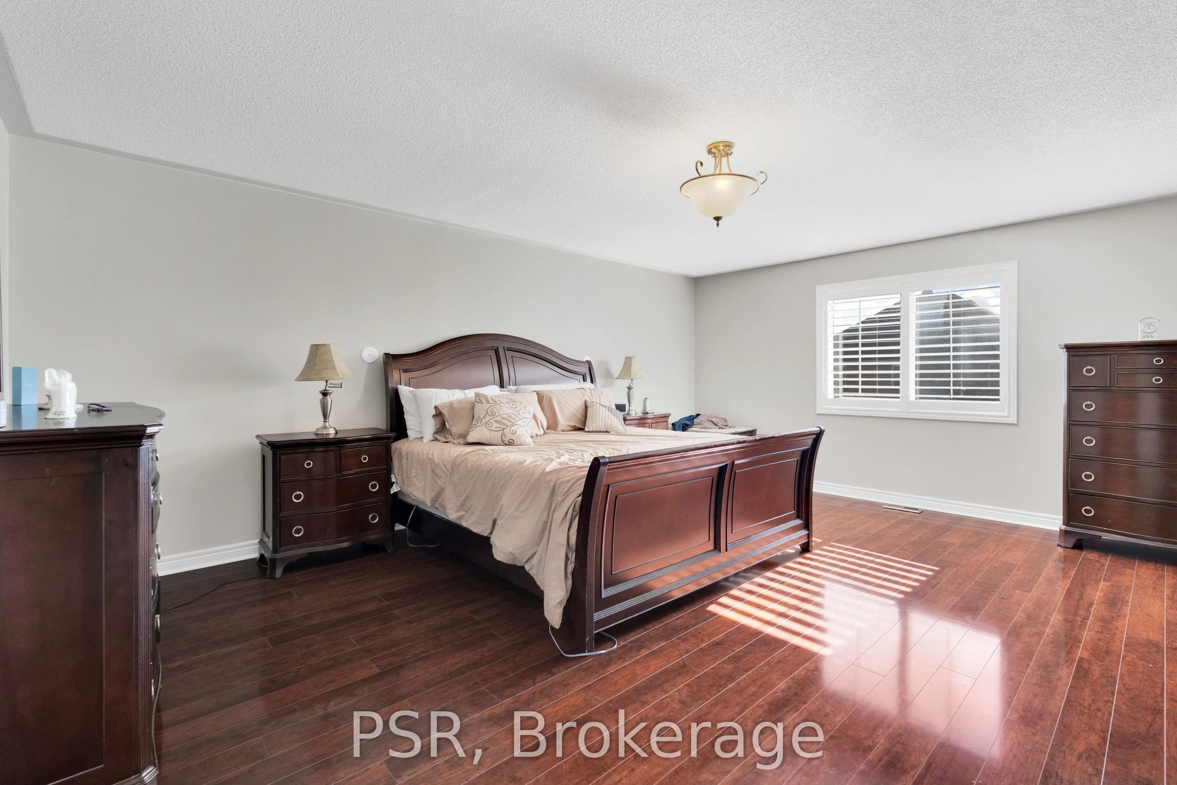 10 Baccarat Crescent