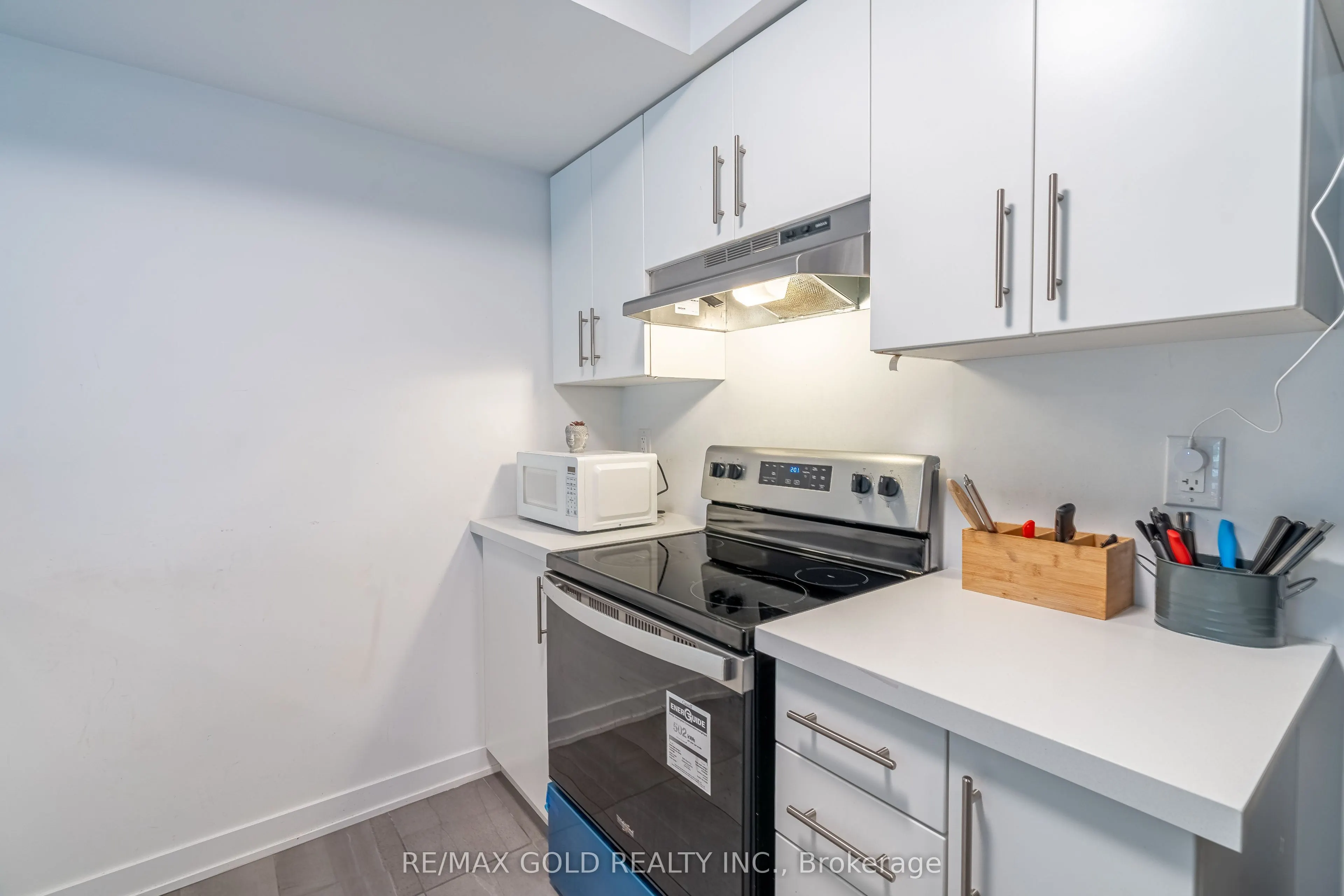 175 Veterans Drive #13