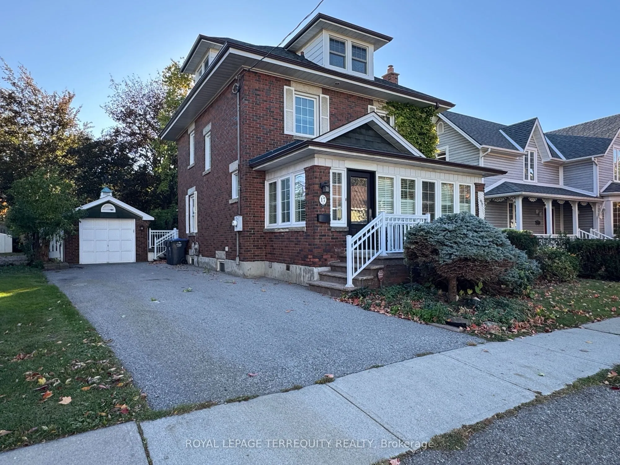 17 Mill Street N