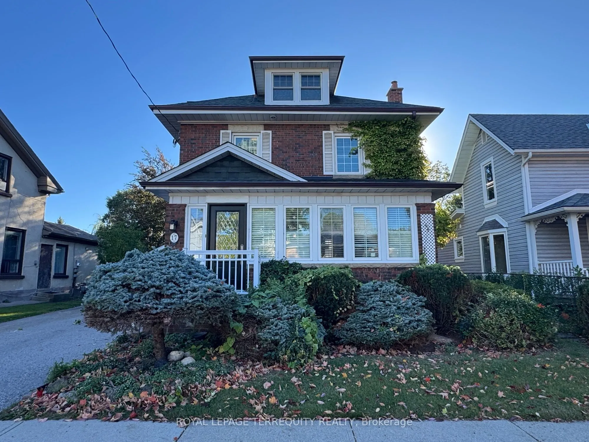 17 Mill Street N
