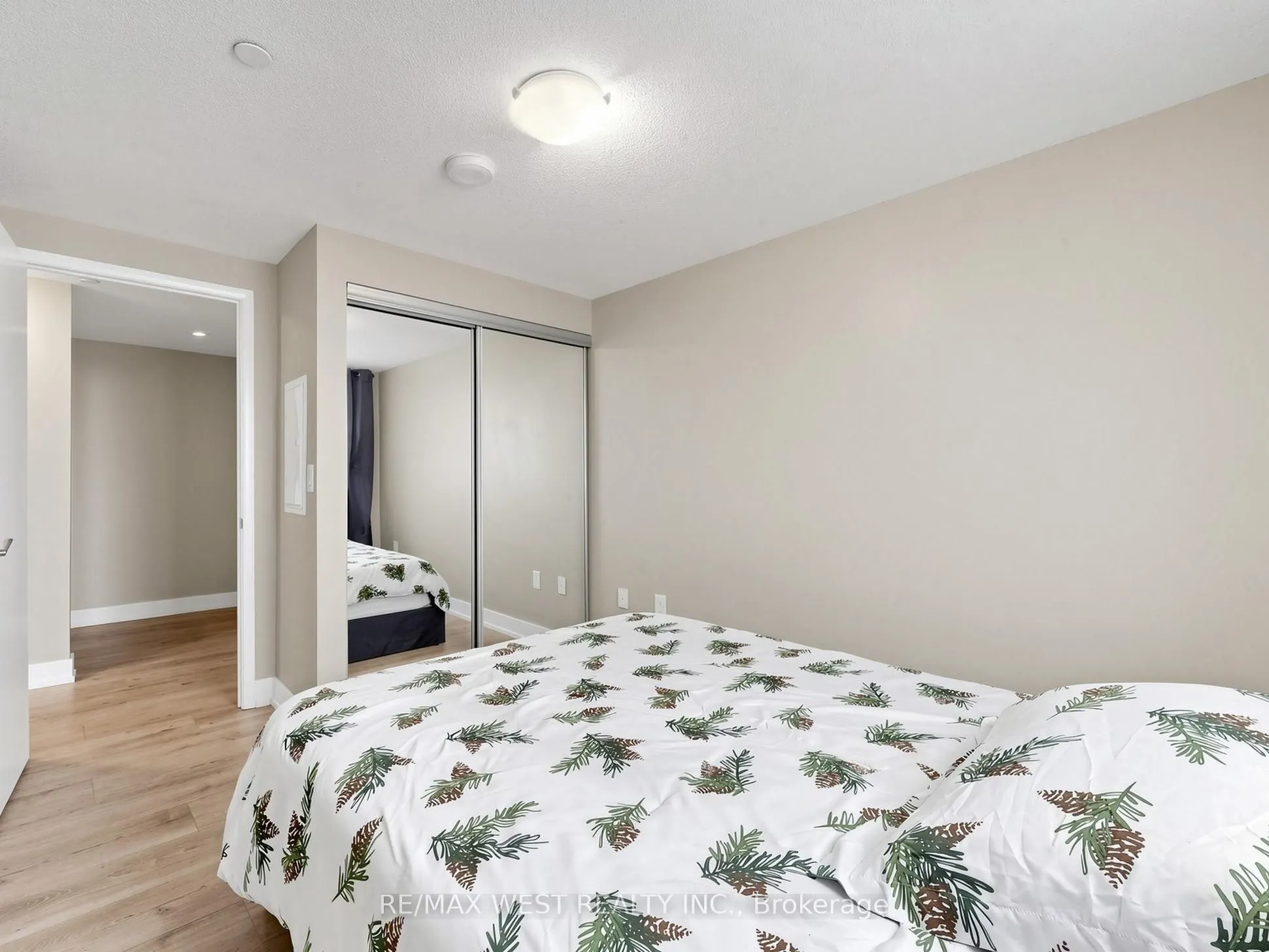 3091 Dufferin Street #608