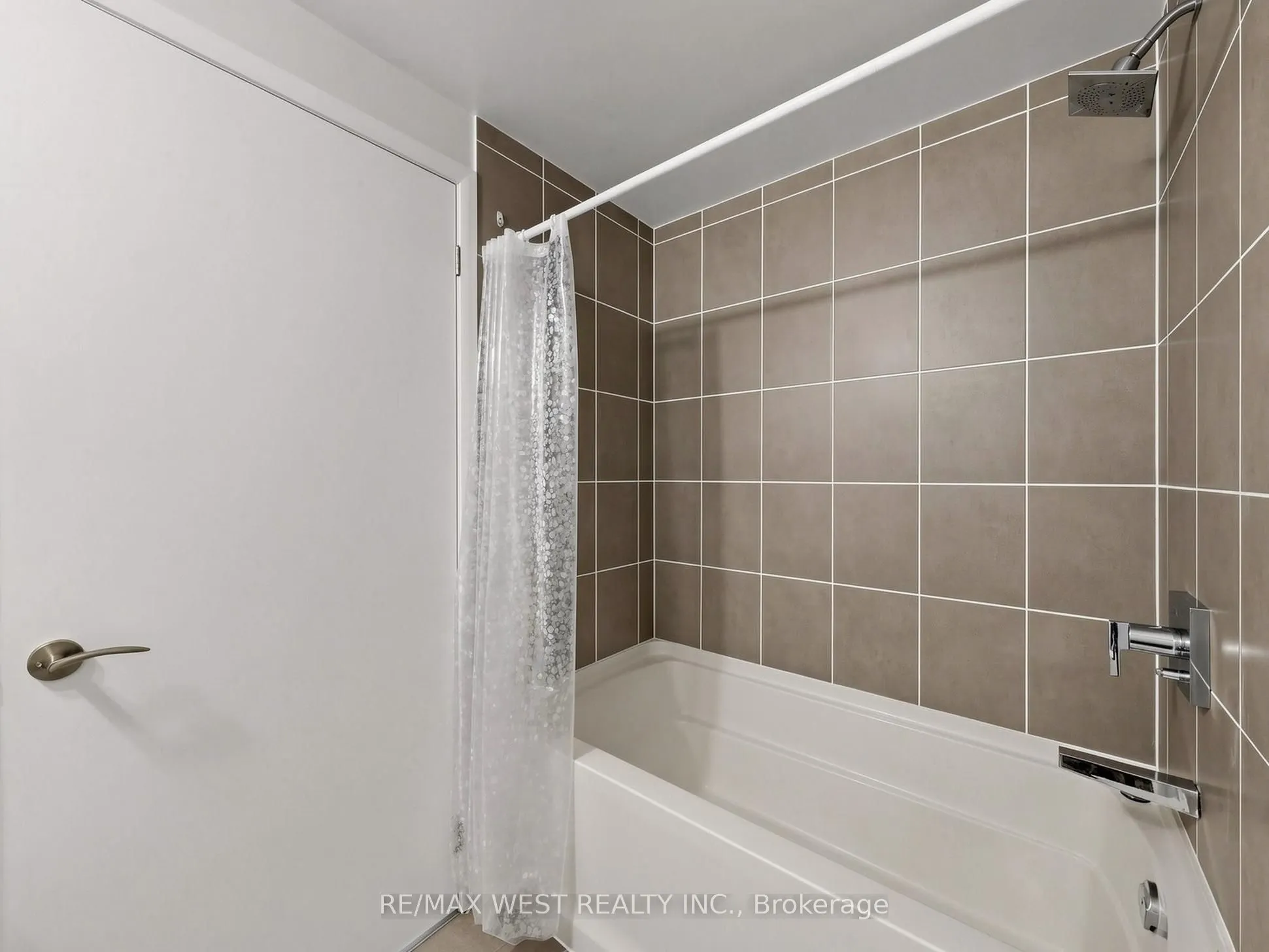 3091 Dufferin Street #608