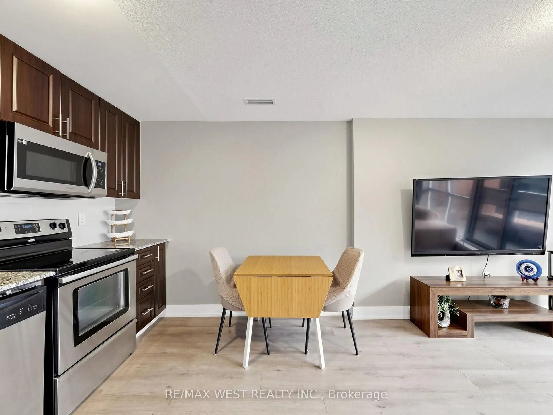 3091 Dufferin Street #608