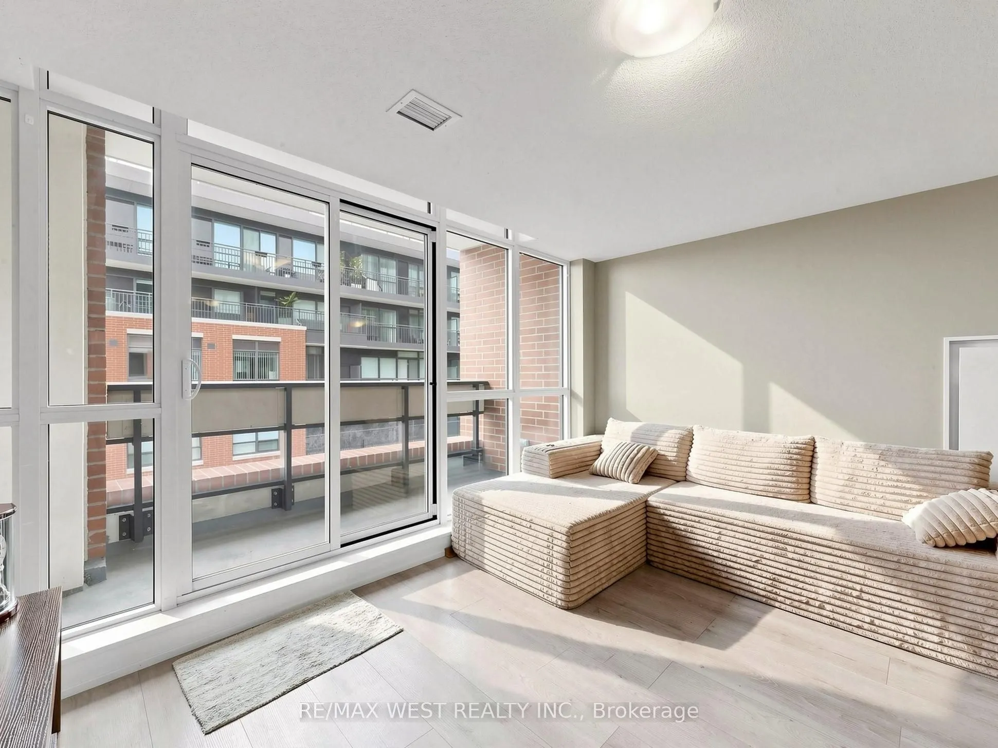 3091 Dufferin Street #608
