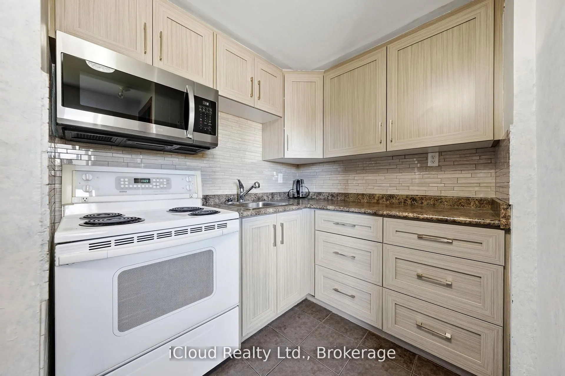 29 Langstone Crescent