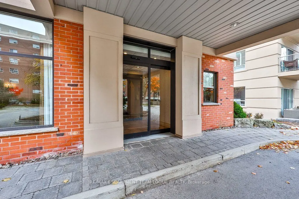5188 Lakeshore Road #409
