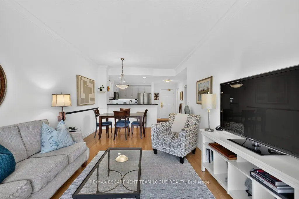 5188 Lakeshore Road #409