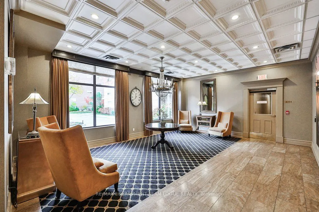 5188 Lakeshore Road #409