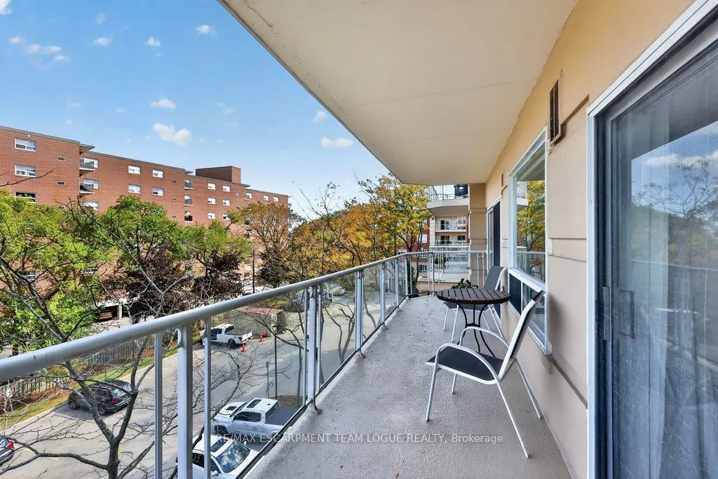 5188 Lakeshore Road #409
