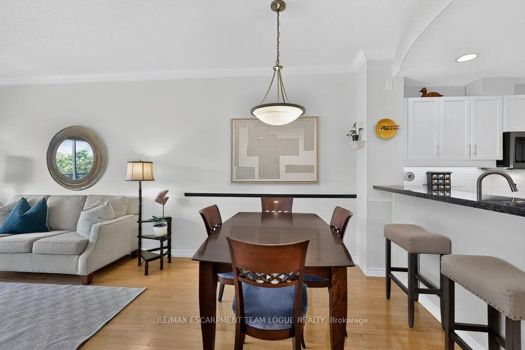 5188 Lakeshore Road #409