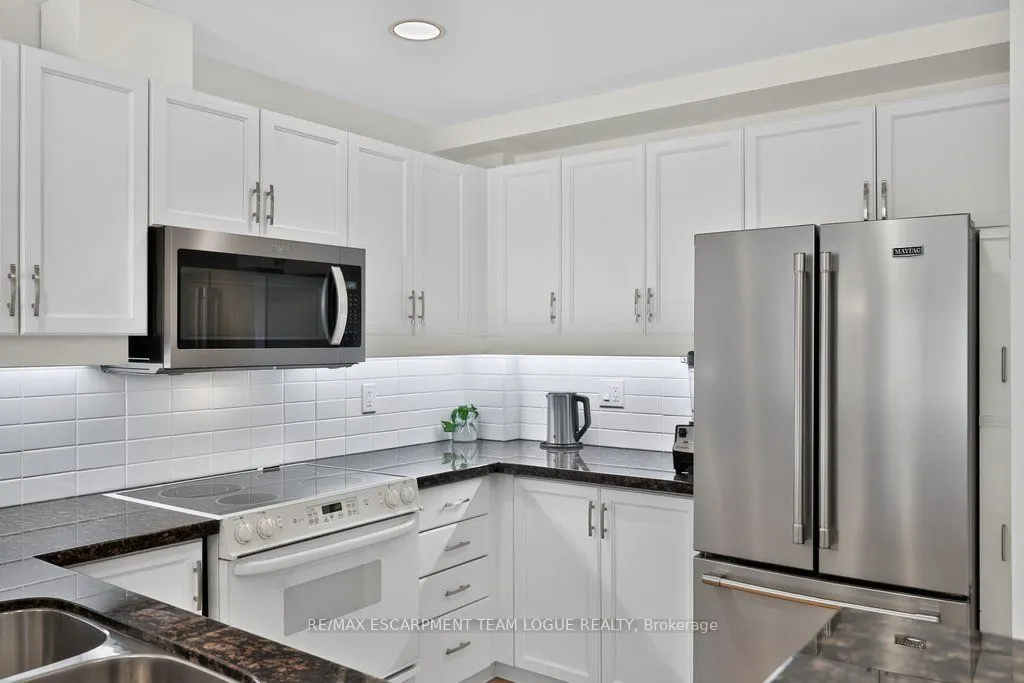 5188 Lakeshore Road #409