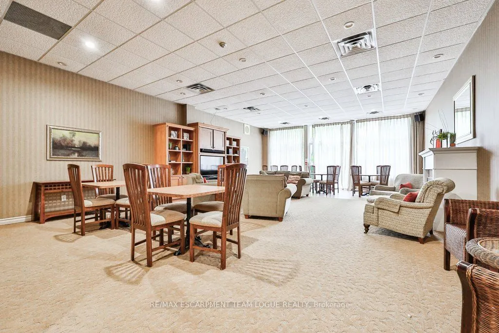 5188 Lakeshore Road #409