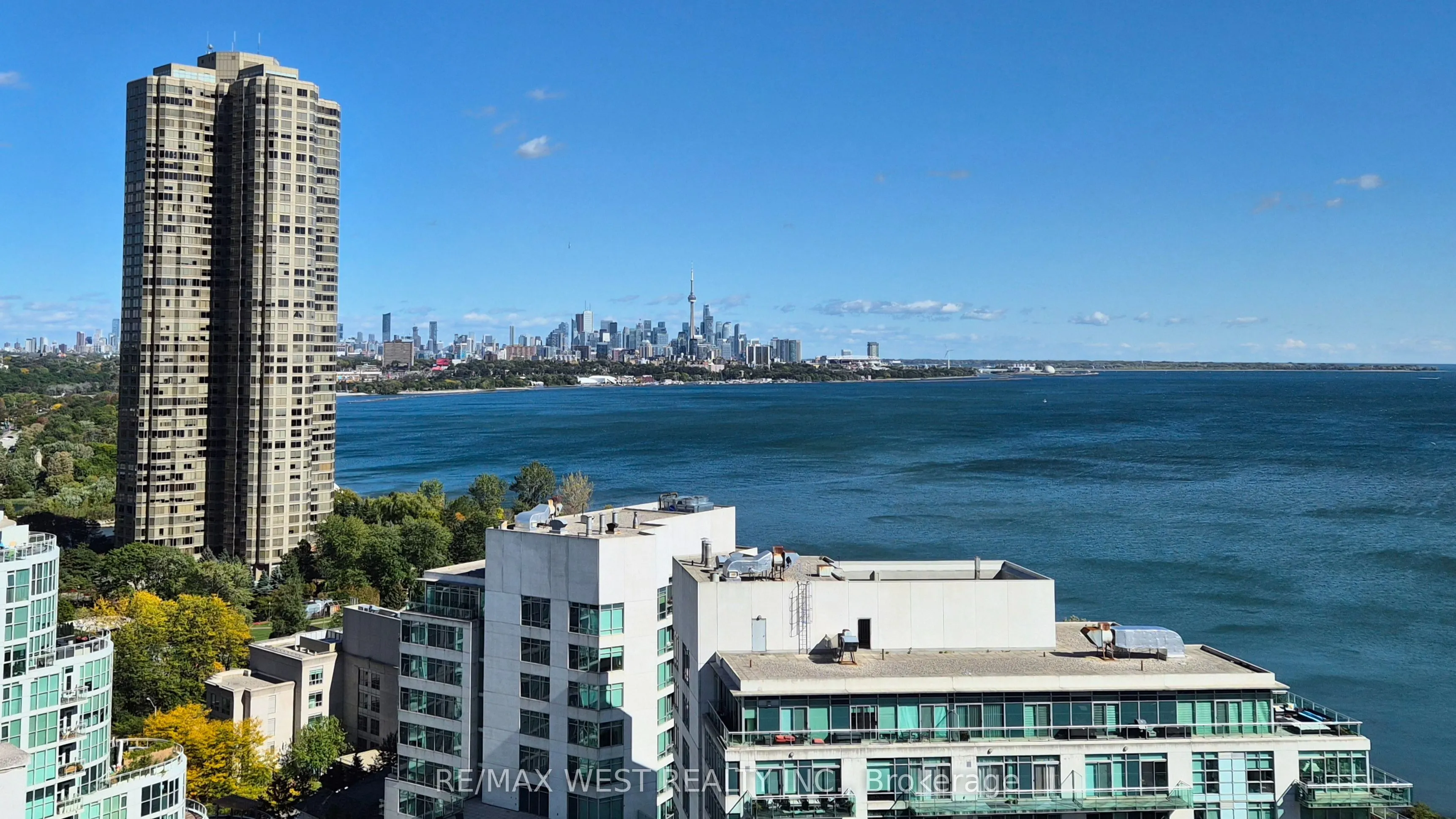 2083 Lake Shore Boulevard #914