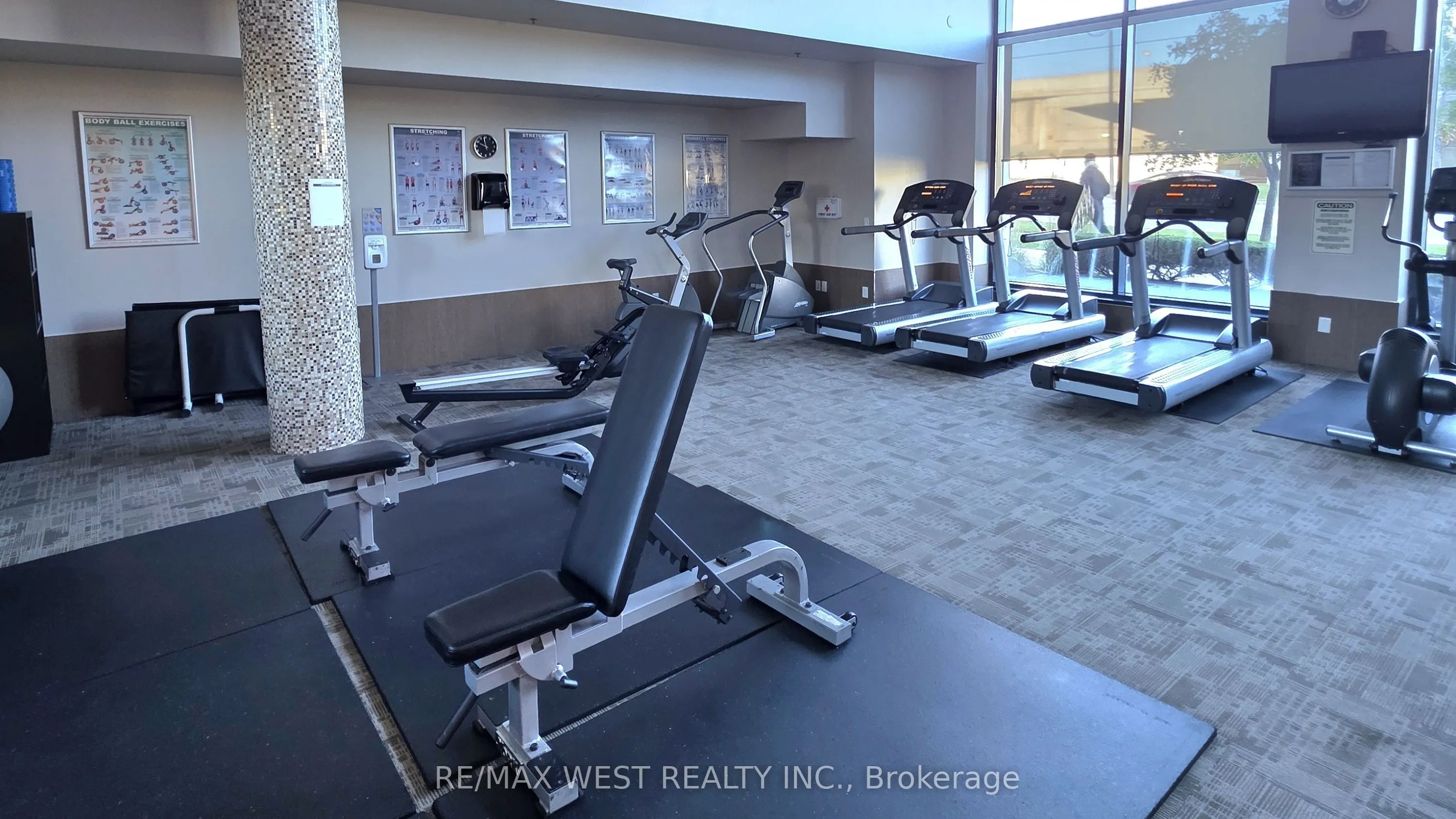 2083 Lake Shore Boulevard #914