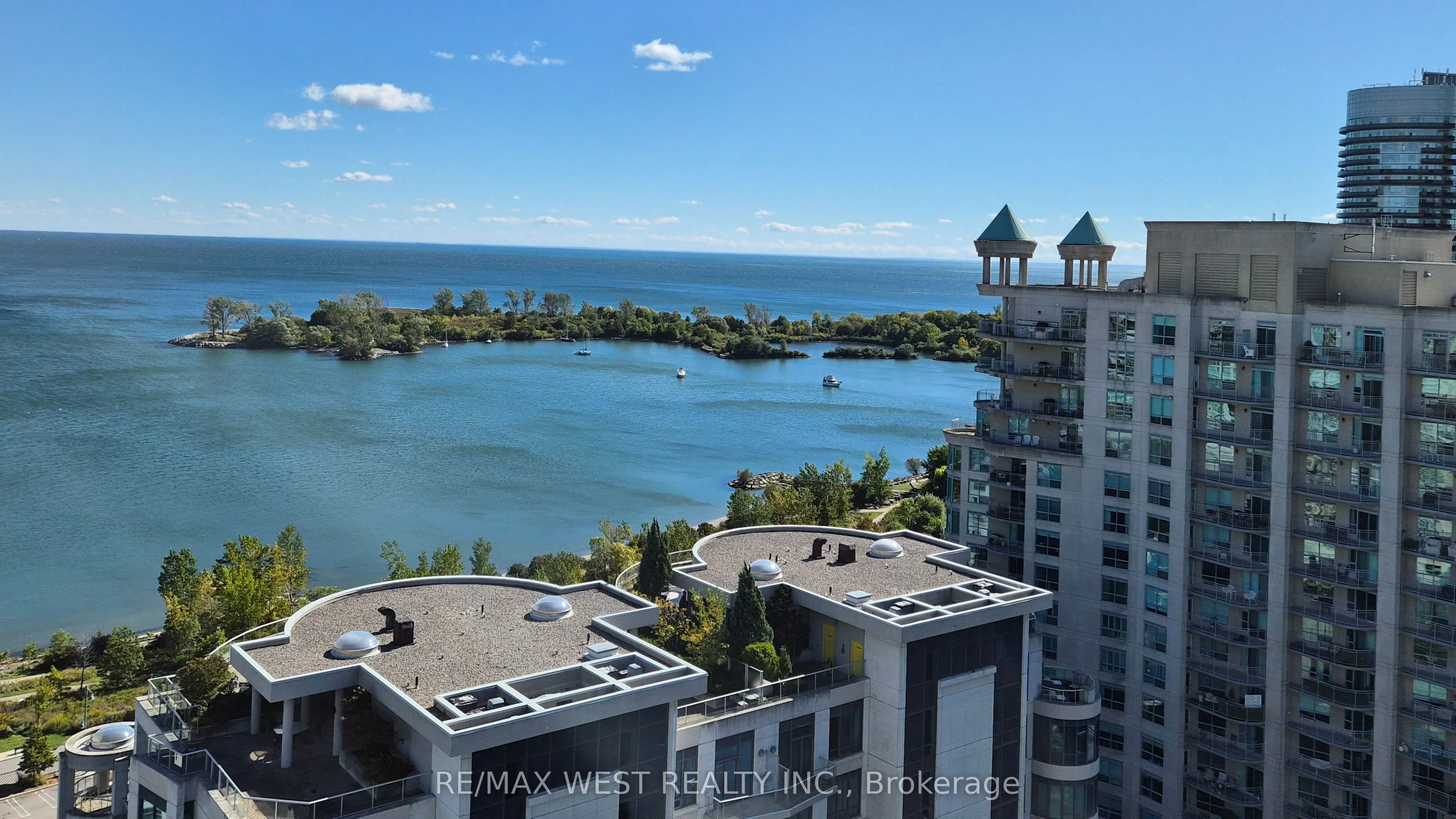 2083 Lake Shore Boulevard #914
