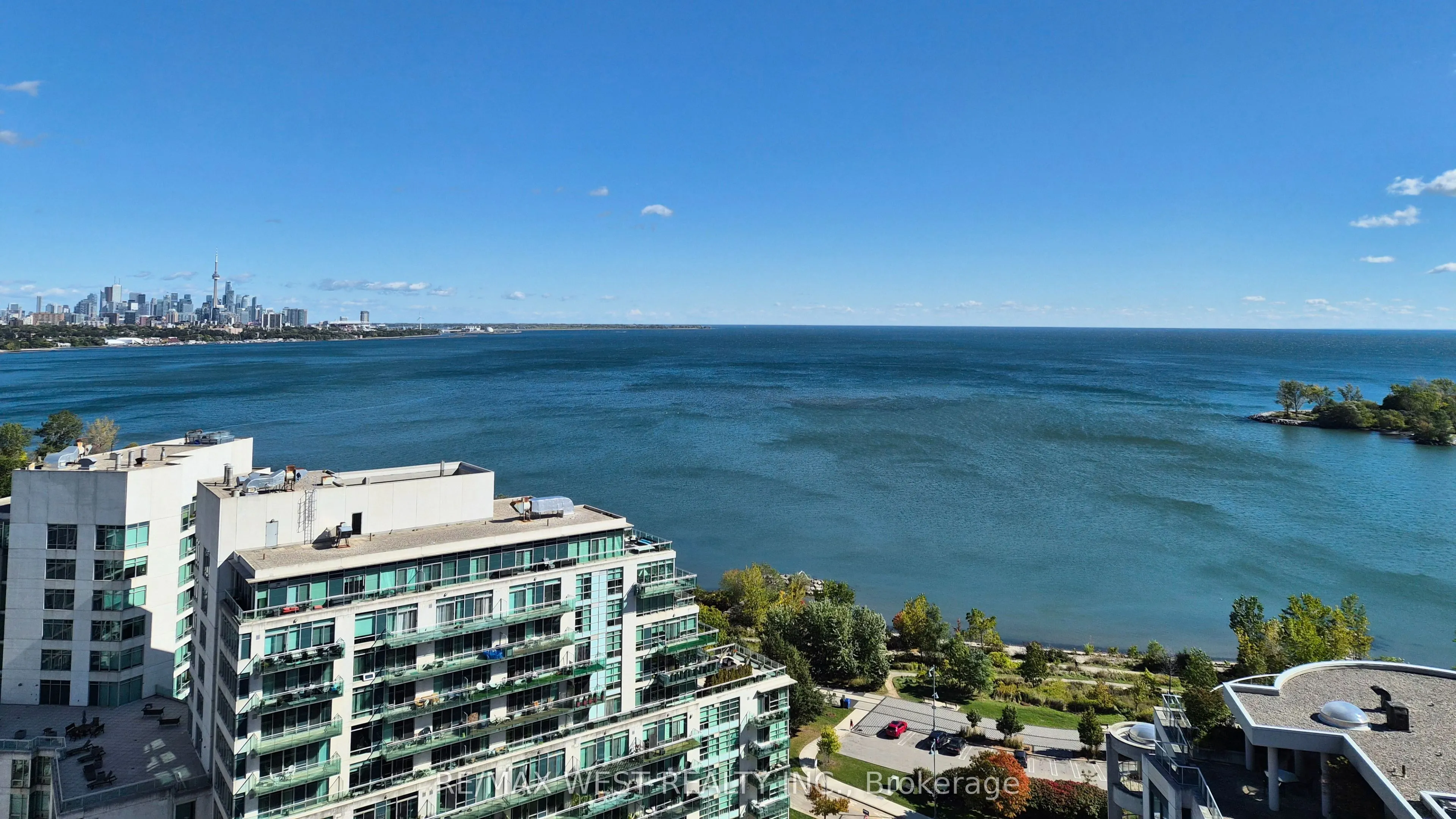2083 Lake Shore Boulevard #914