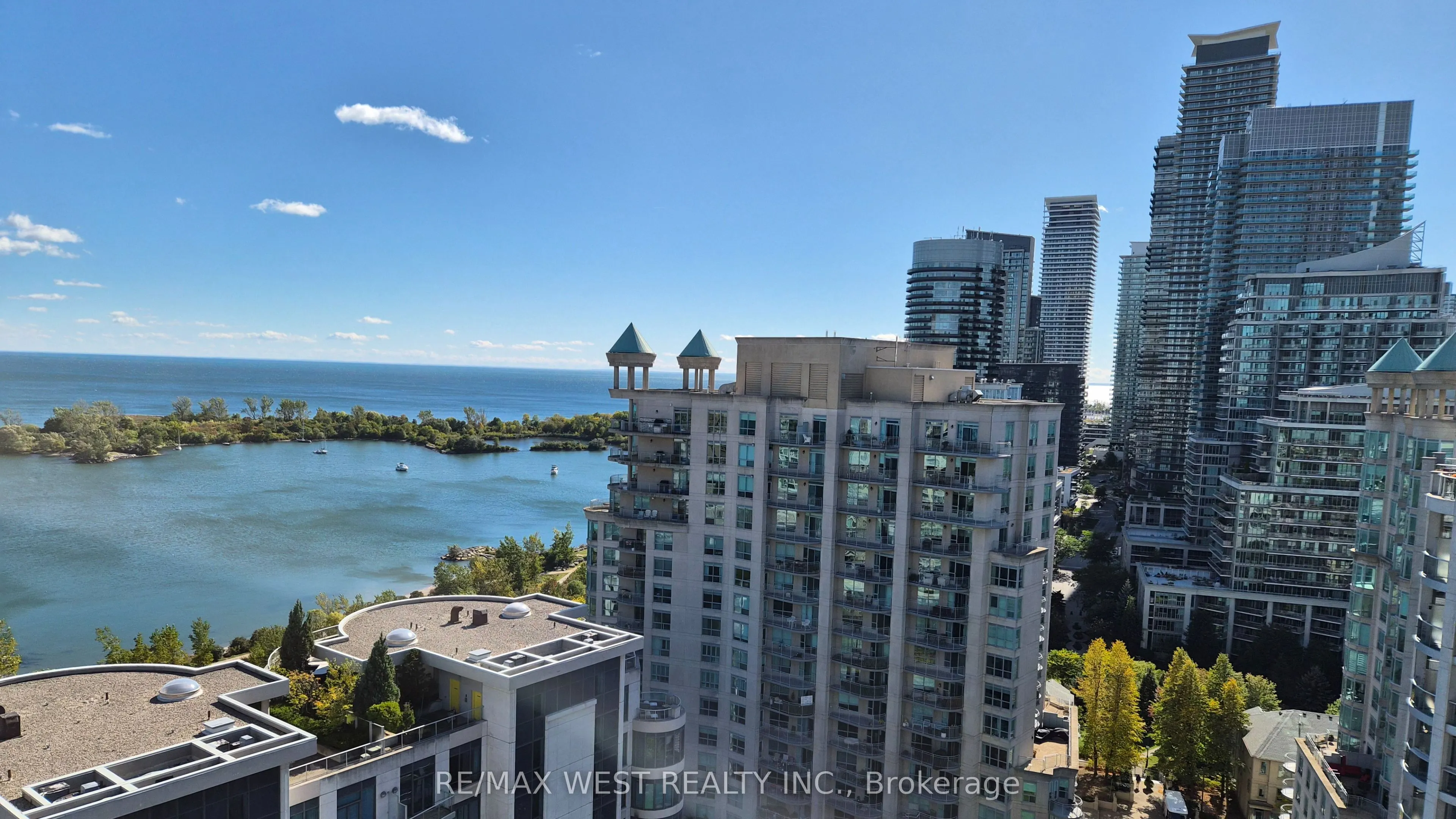 2083 Lake Shore Boulevard #914
