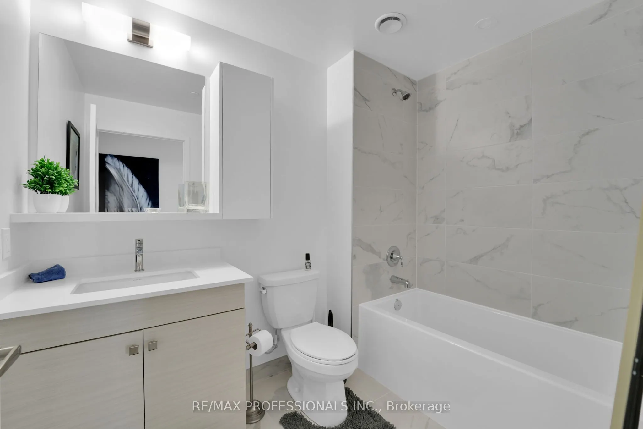 1035 Southdown Road #1402