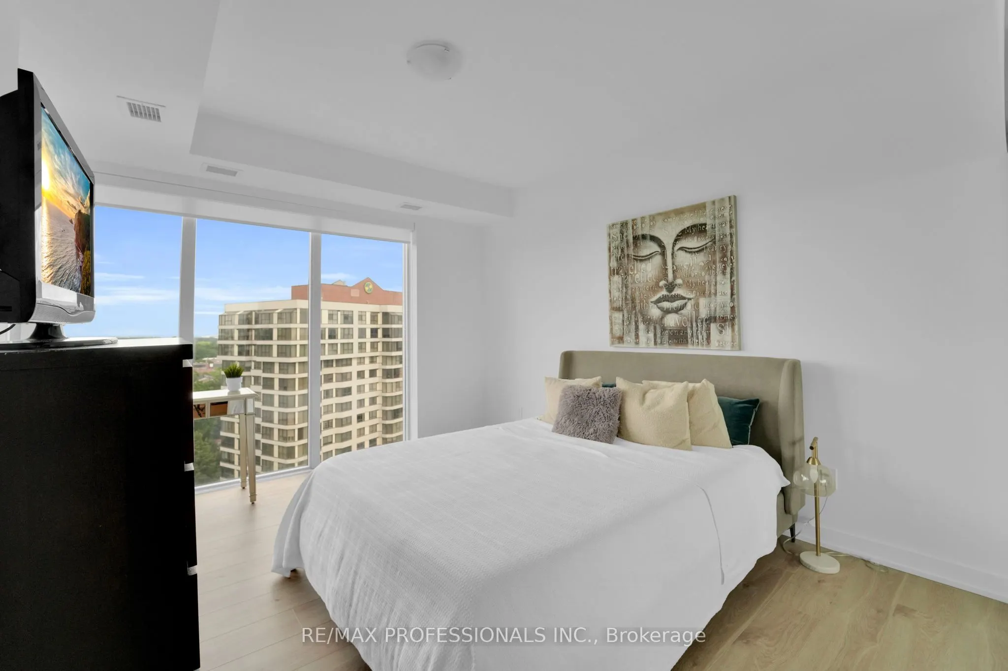 1035 Southdown Road #1402